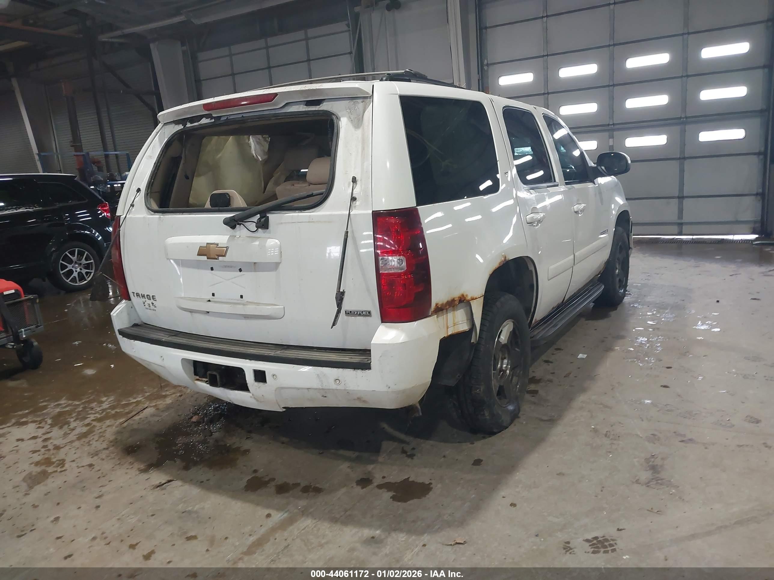 CHEVROLET TAHOE image 4