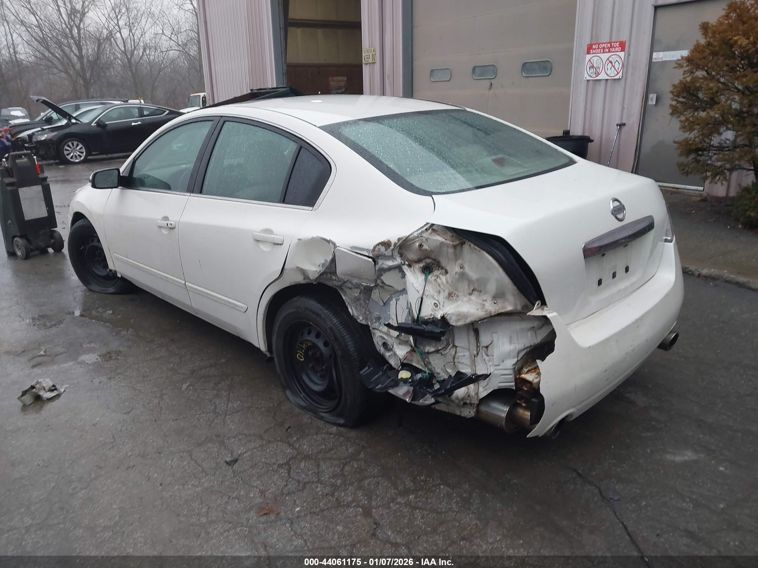 NISSAN ALTIMA image 3
