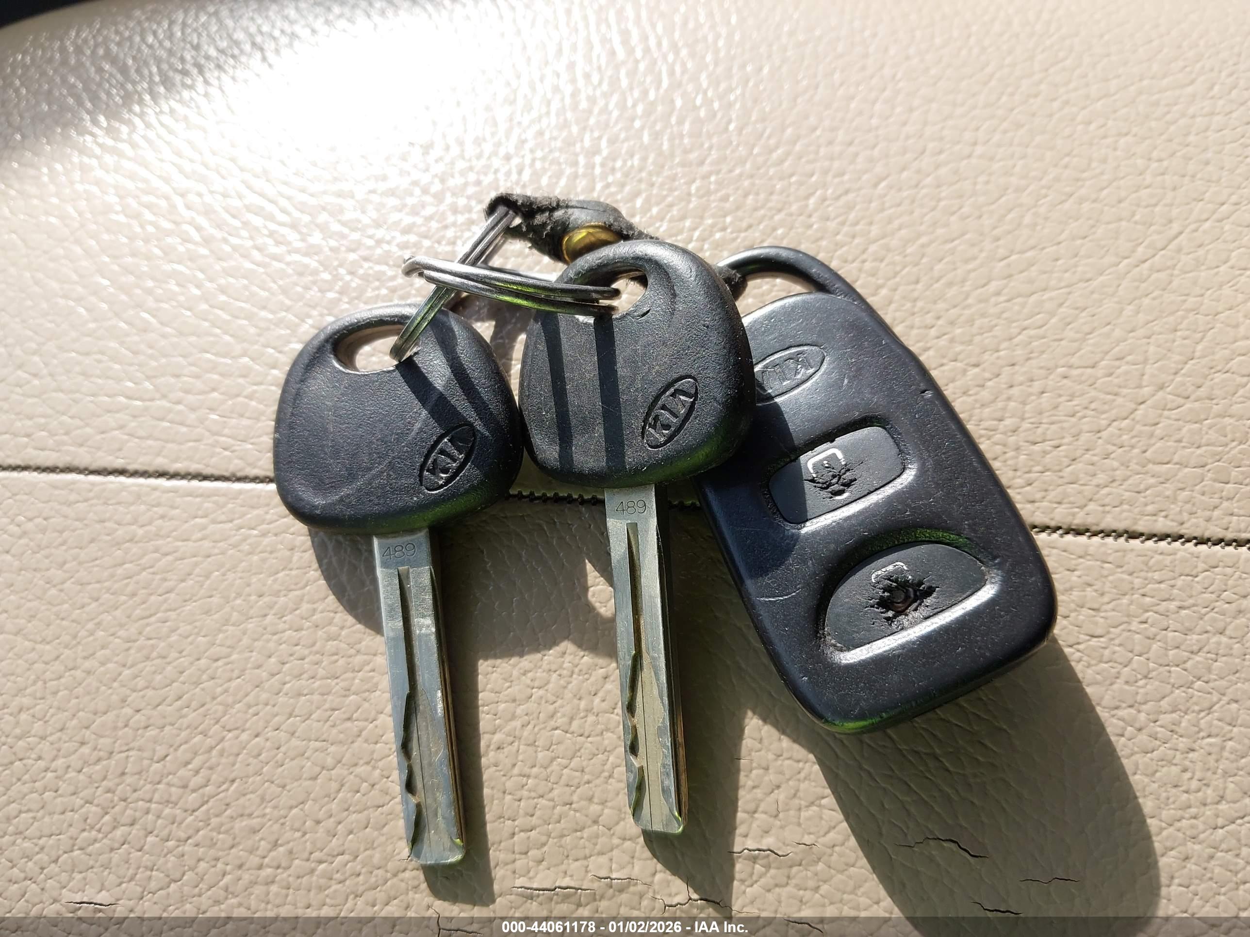 KIA SORENTO image 11