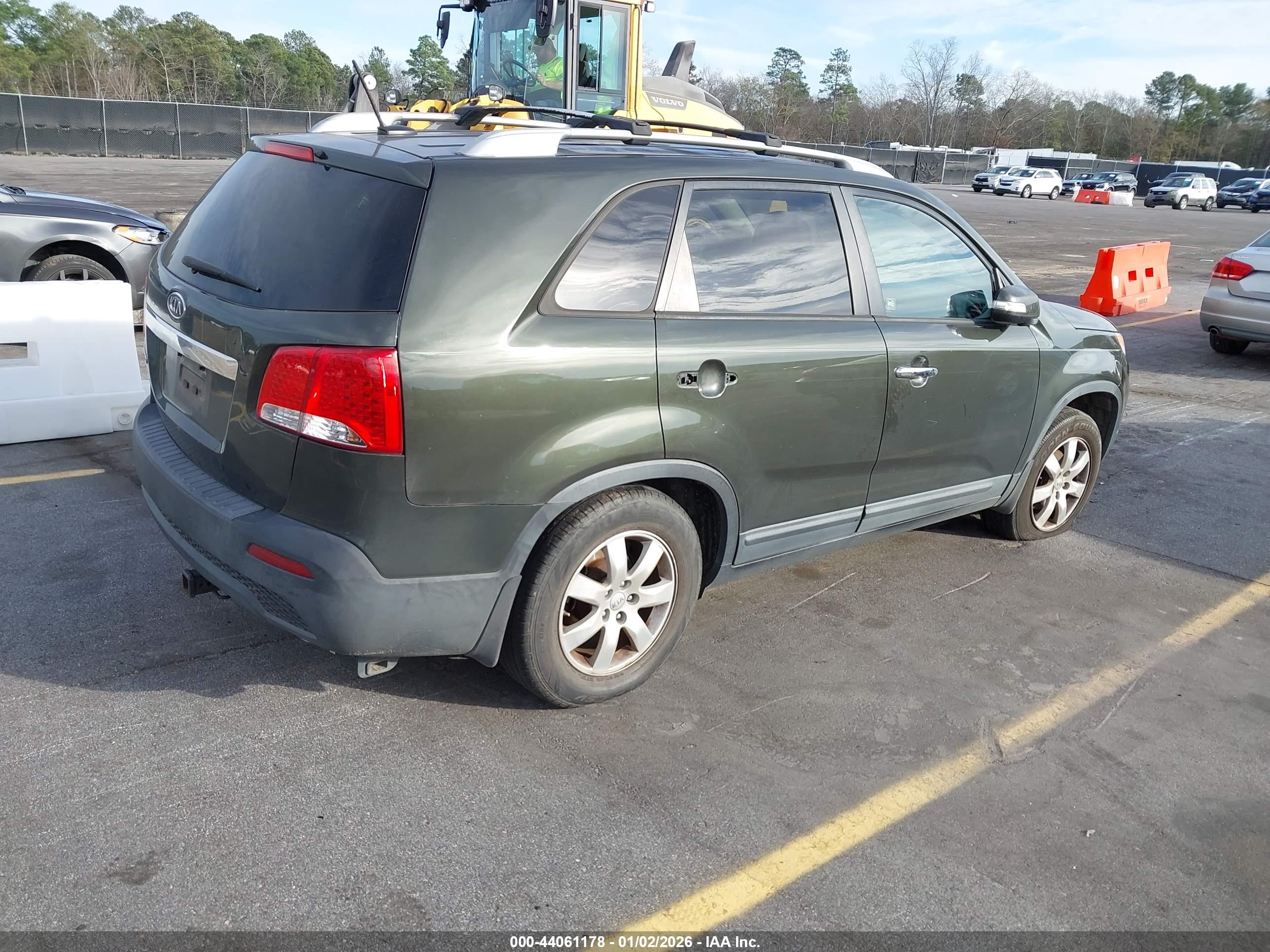 KIA SORENTO image 4