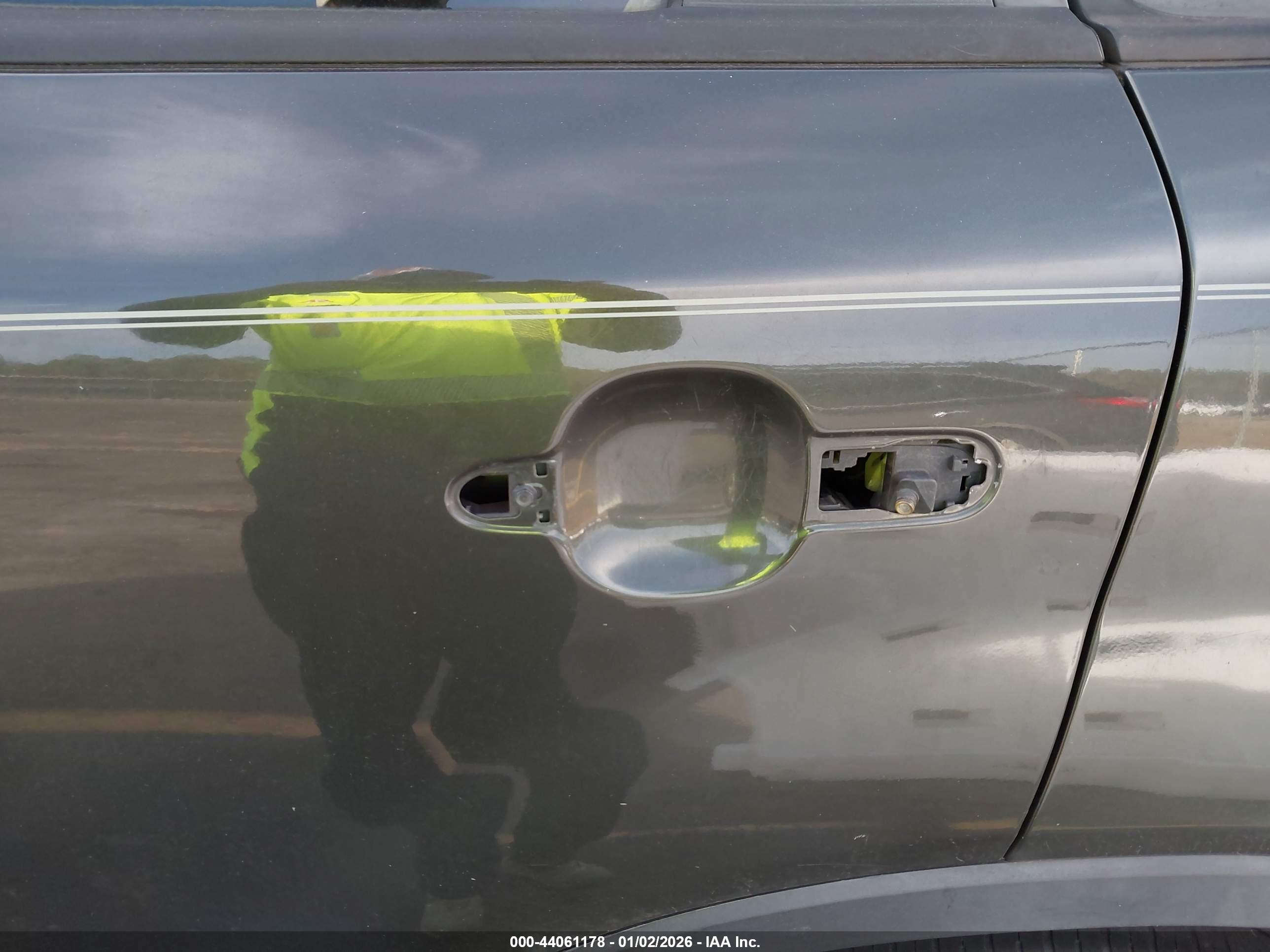 KIA SORENTO image 6