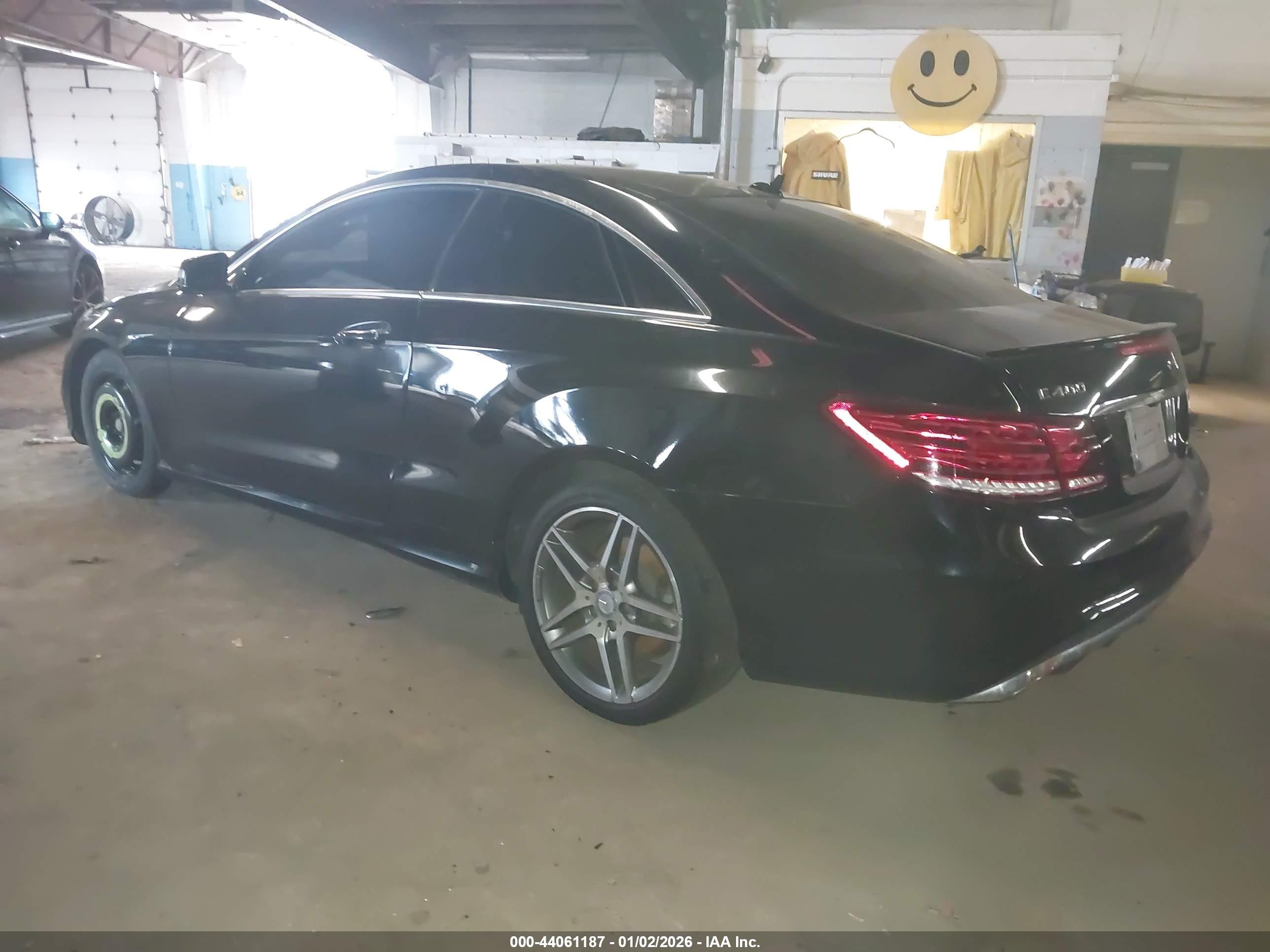 MERCEDES-BENZ E image 3