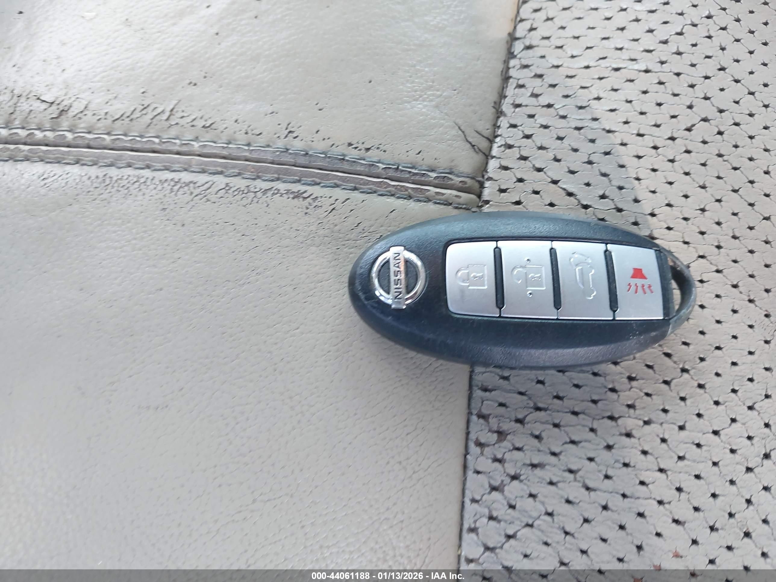 NISSAN MURANO image 11