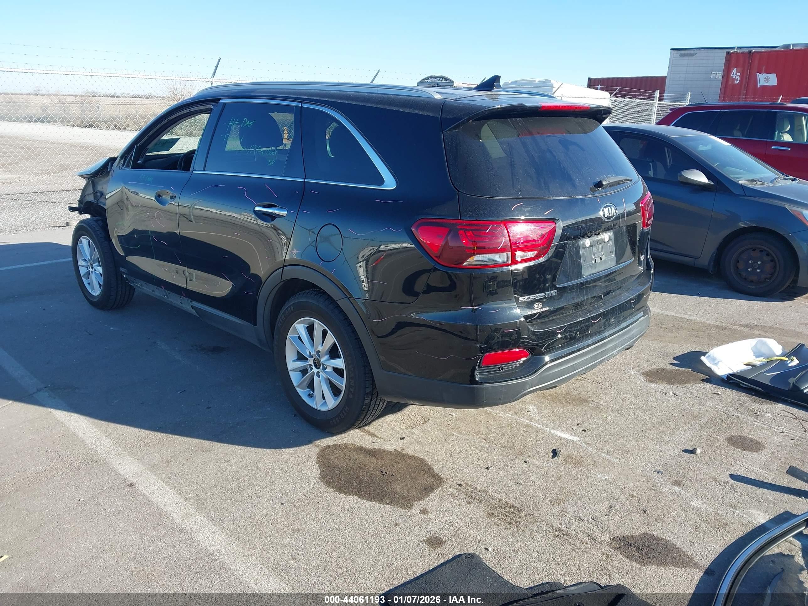 KIA SORENTO image 3