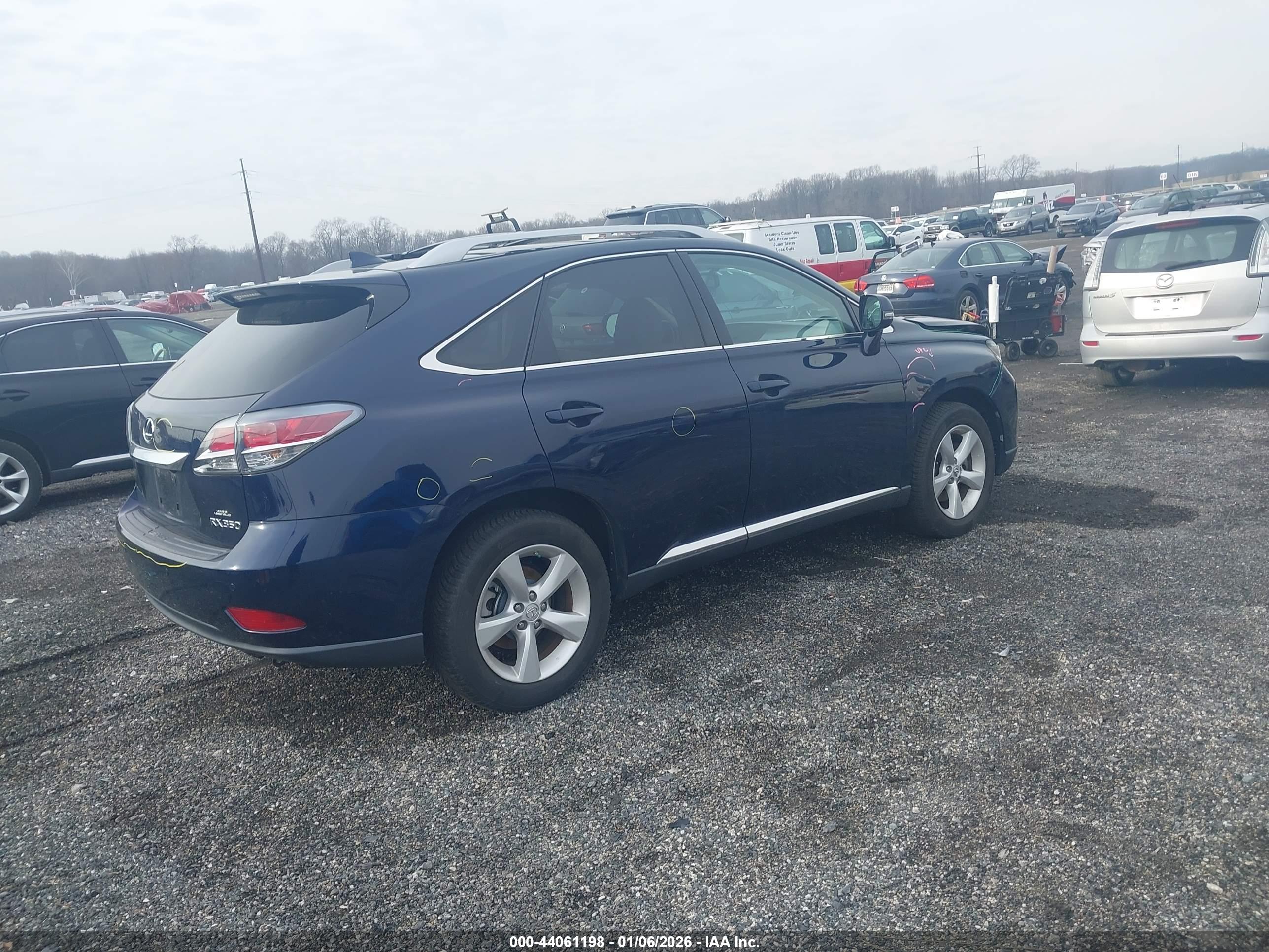 LEXUS RX image 4