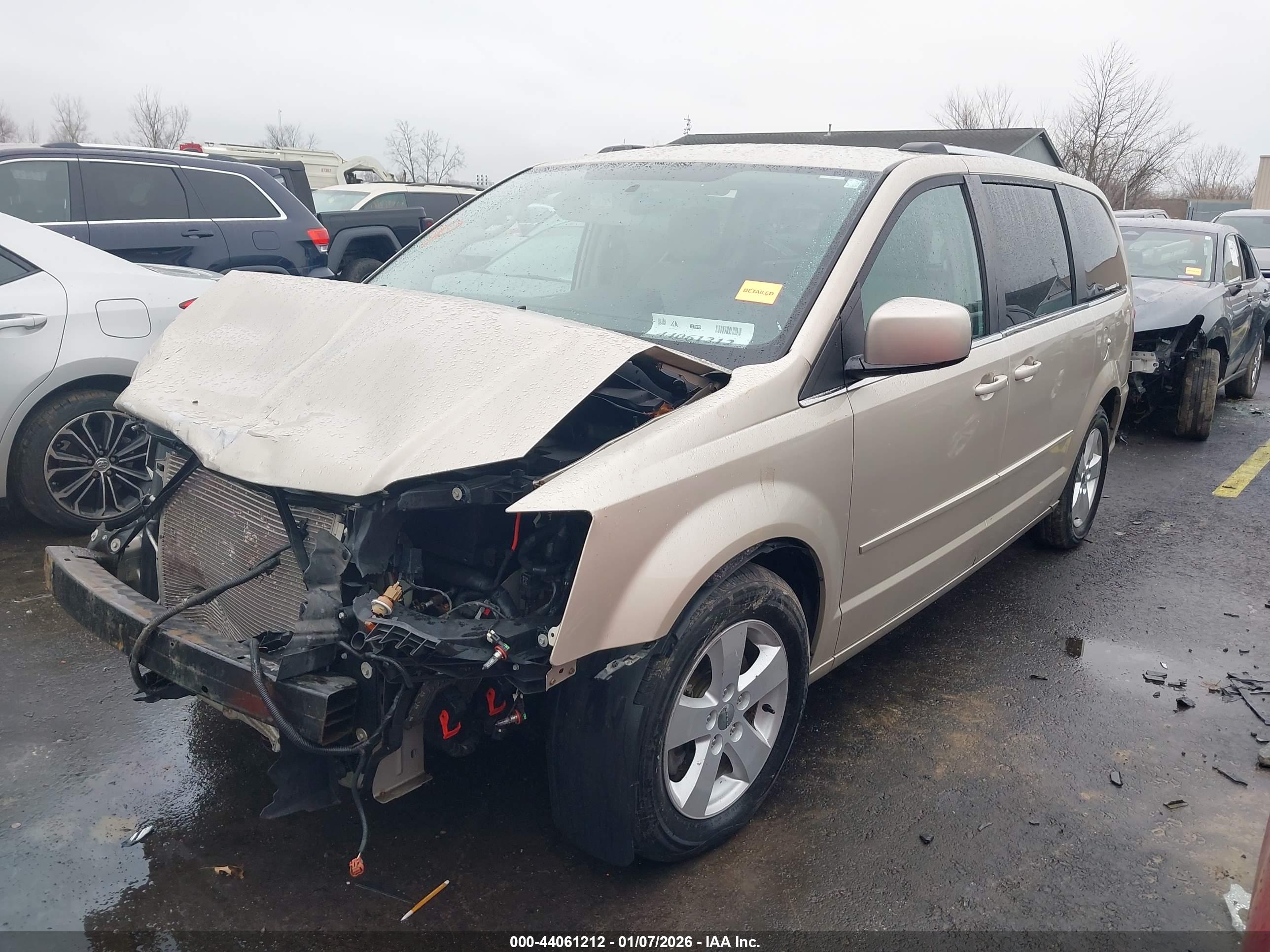 DODGE GRAND image 2