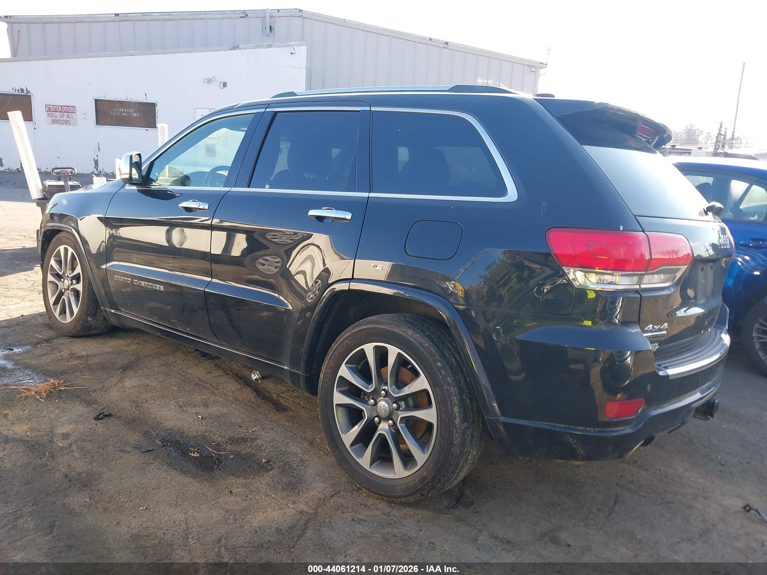 JEEP GRAND image 3
