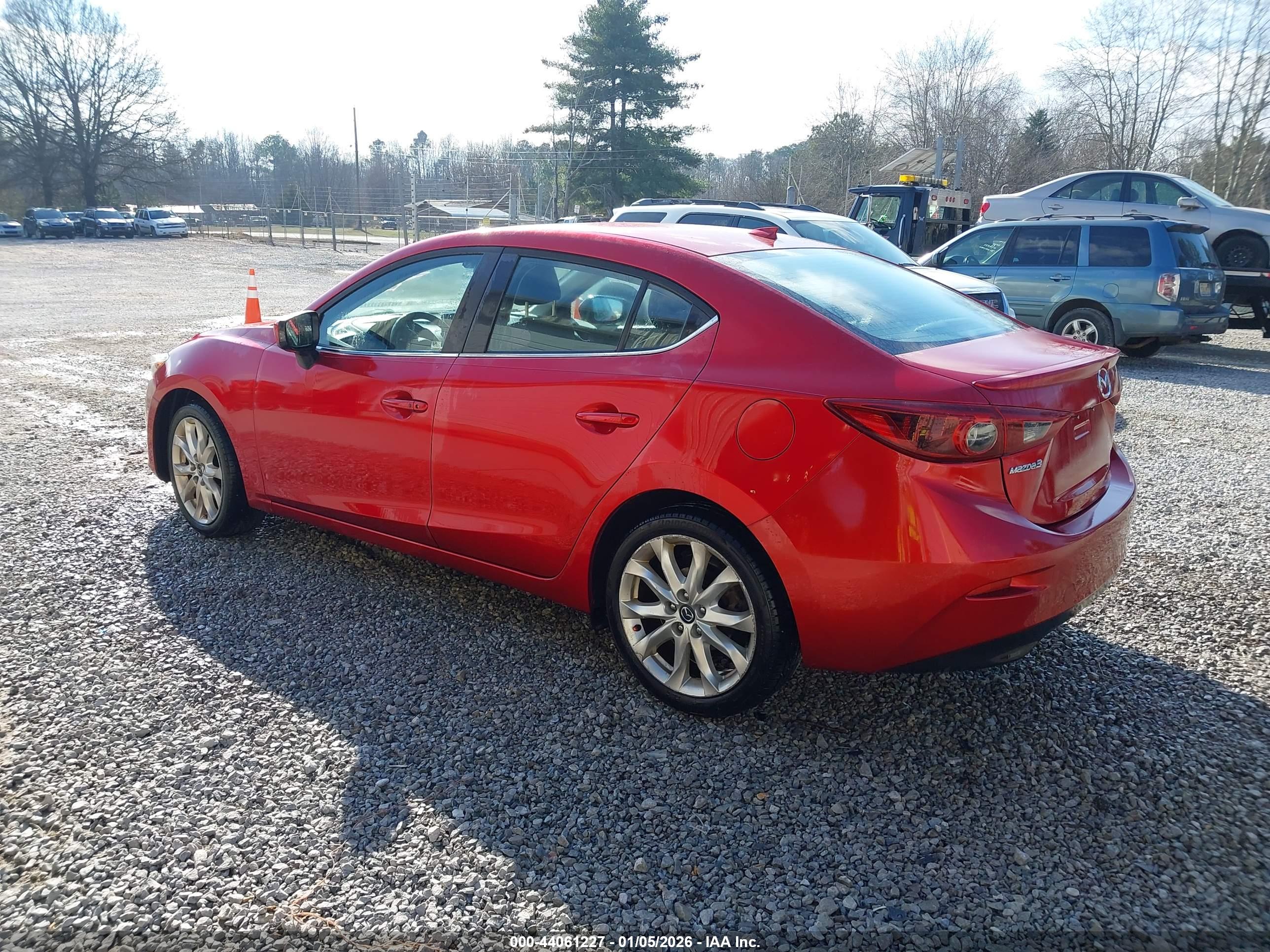 MAZDA MAZDA3 image 3