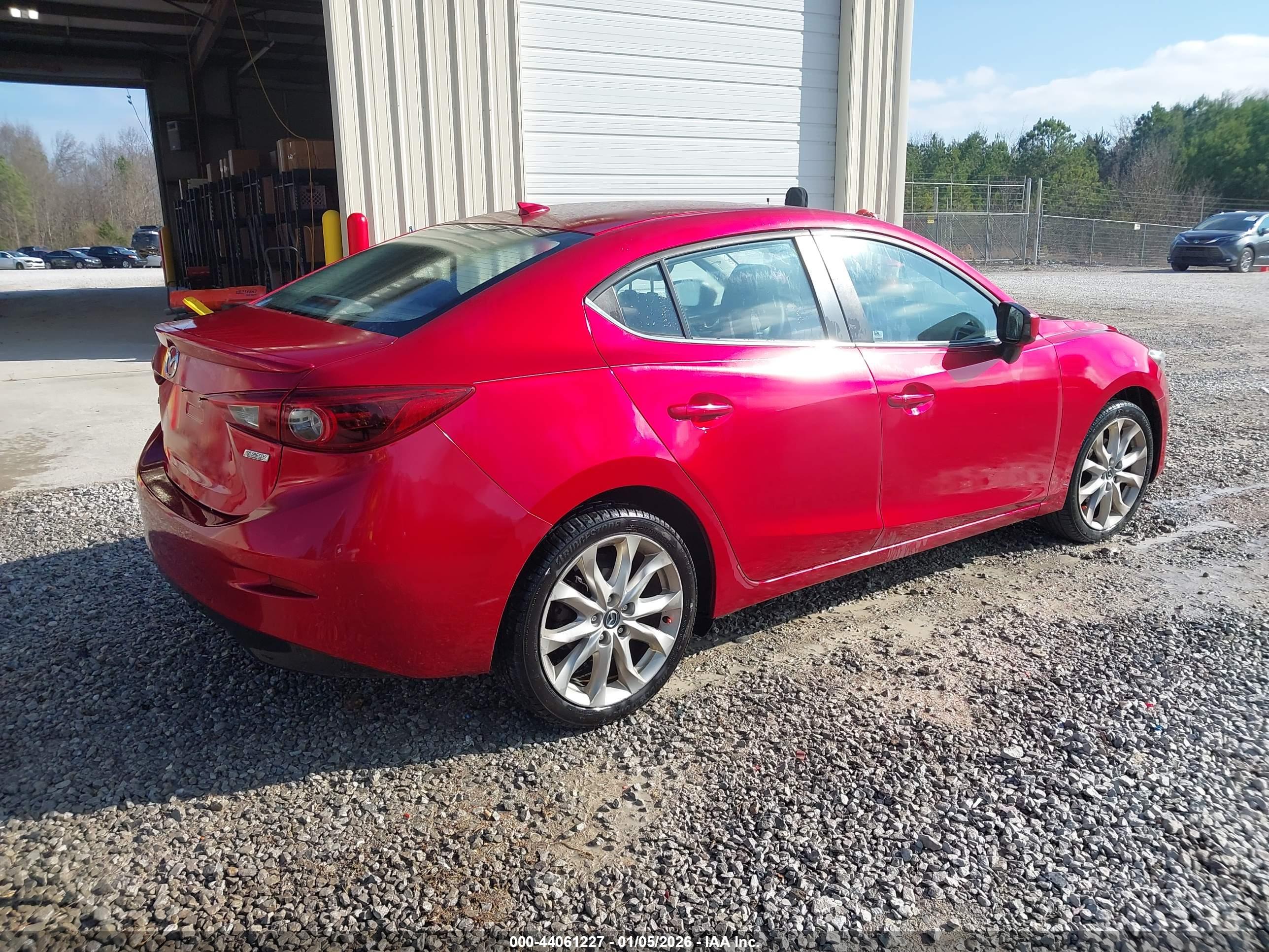 MAZDA MAZDA3 image 4