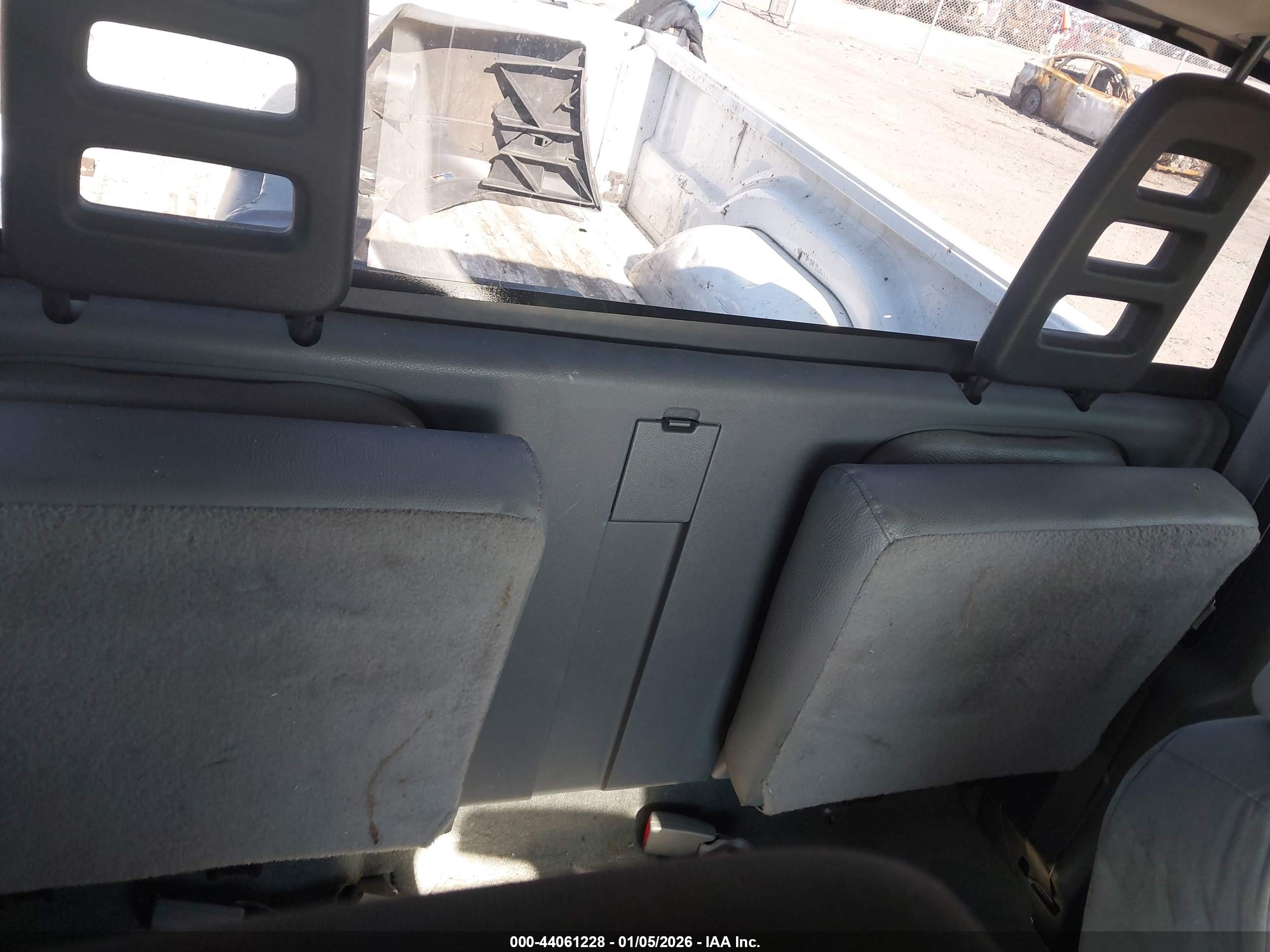 DODGE DAKOTA image 8