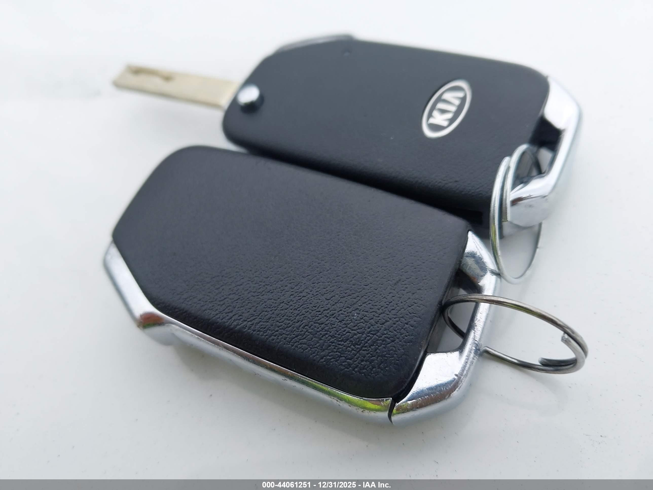 KIA SELTOS image 11