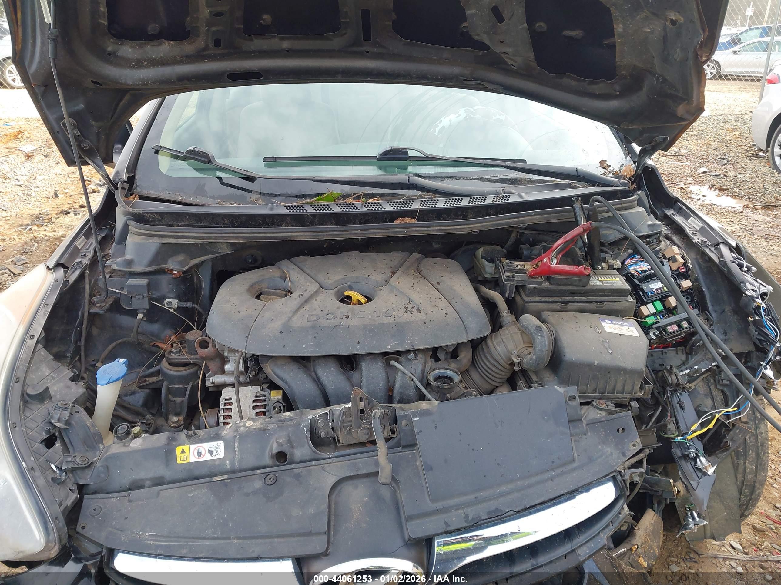 HYUNDAI ELANTRA image 10