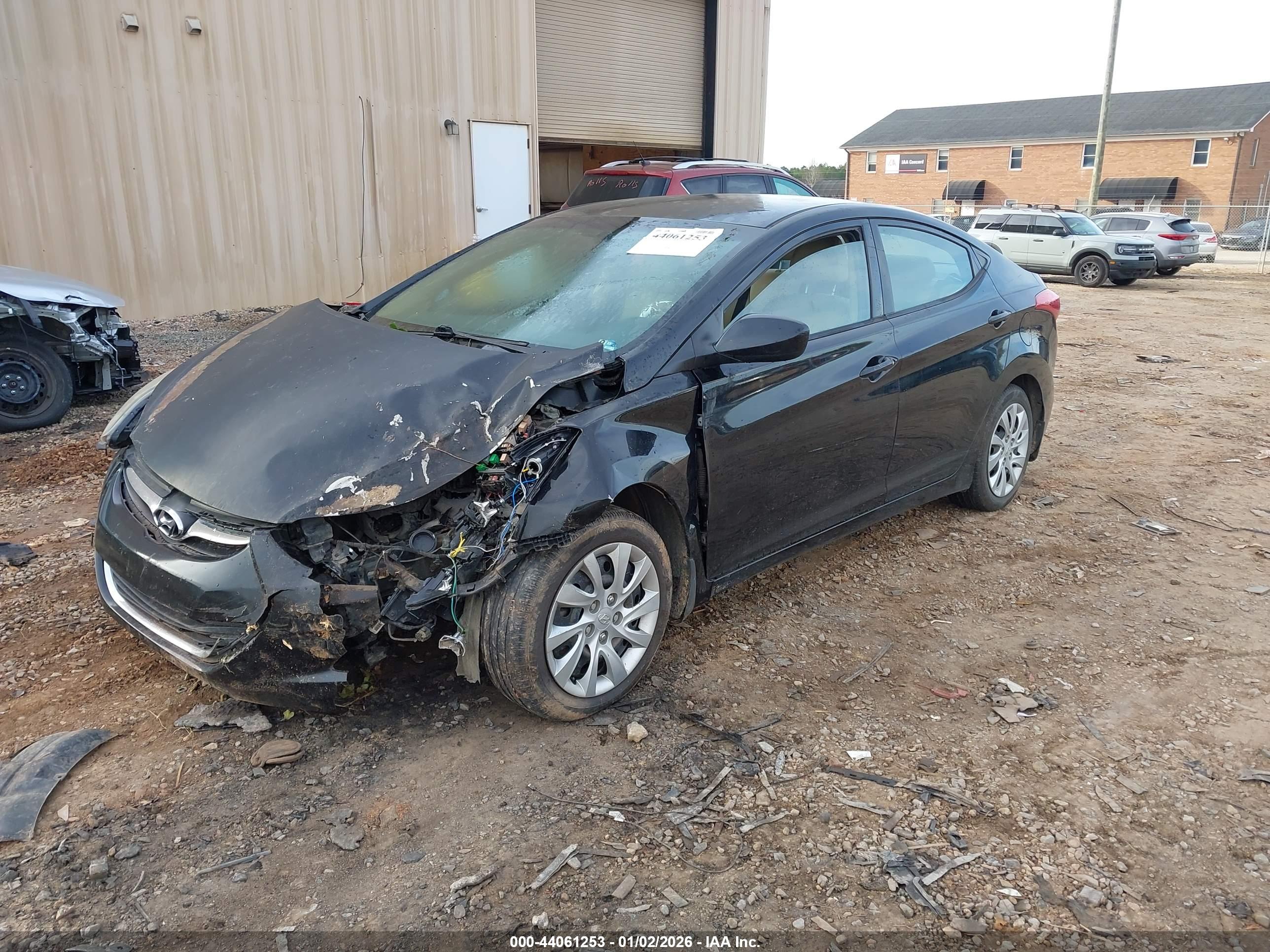 HYUNDAI ELANTRA image 2
