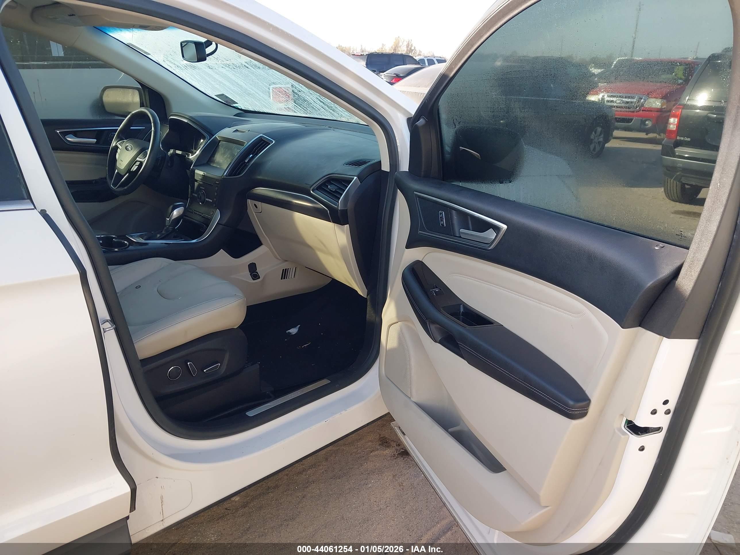 FORD EDGE image 5