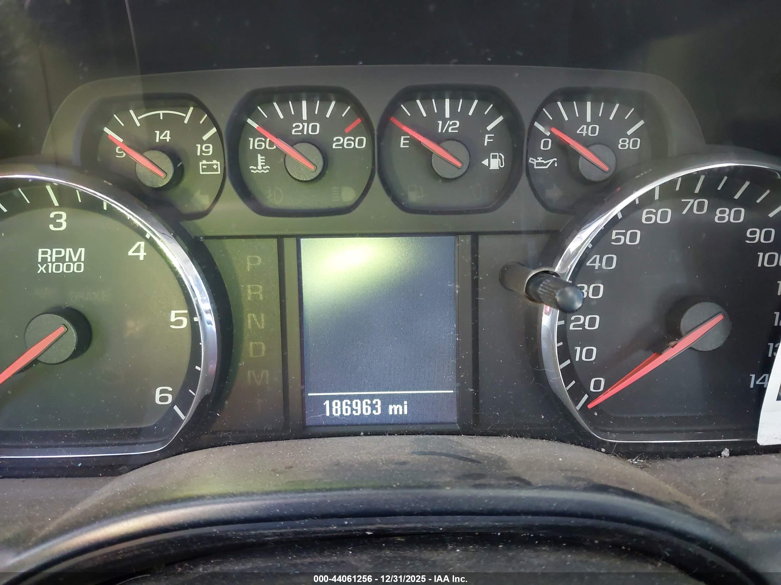 CHEVROLET SILVERADO image 7