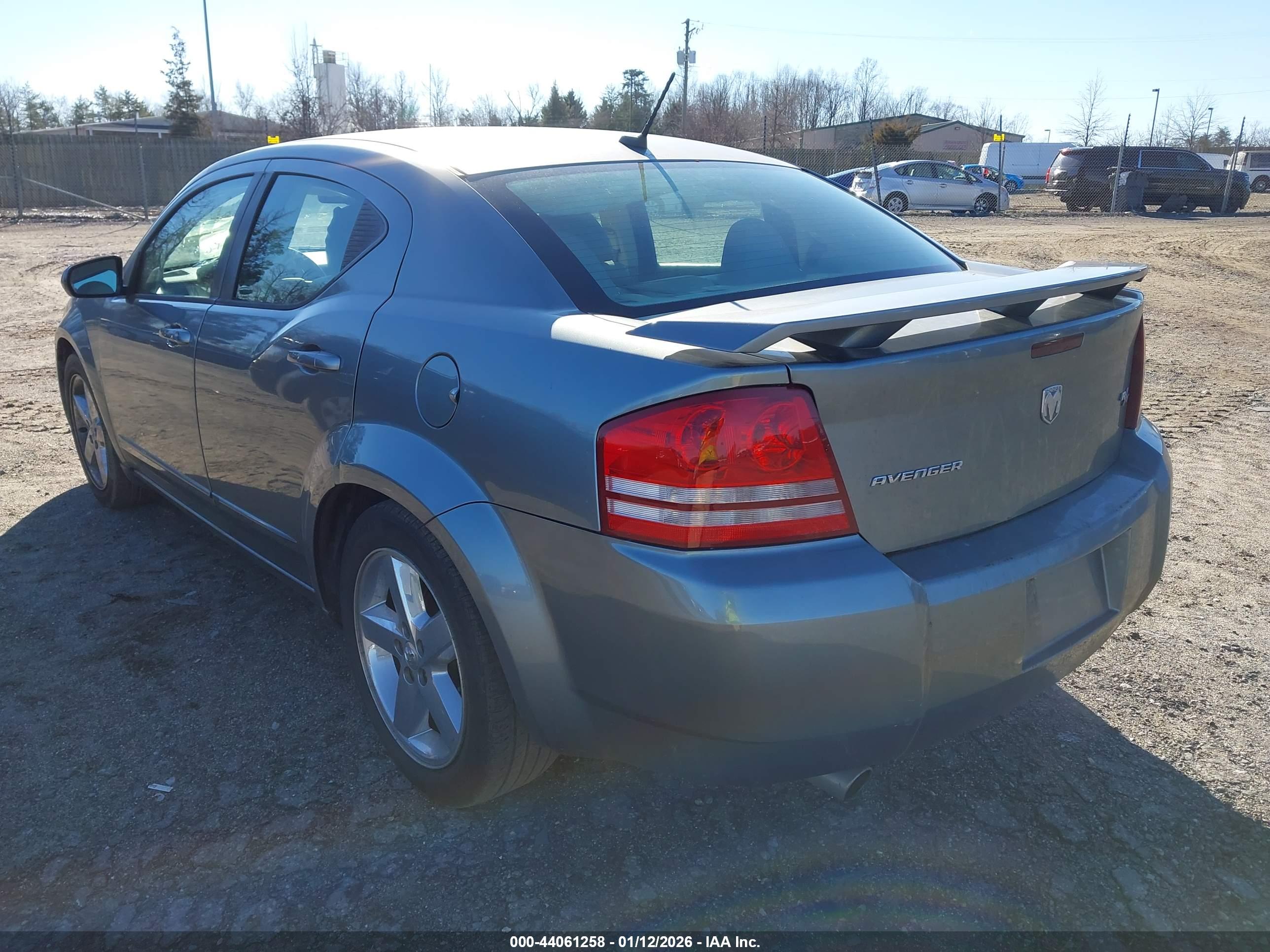 DODGE AVENGER image 3