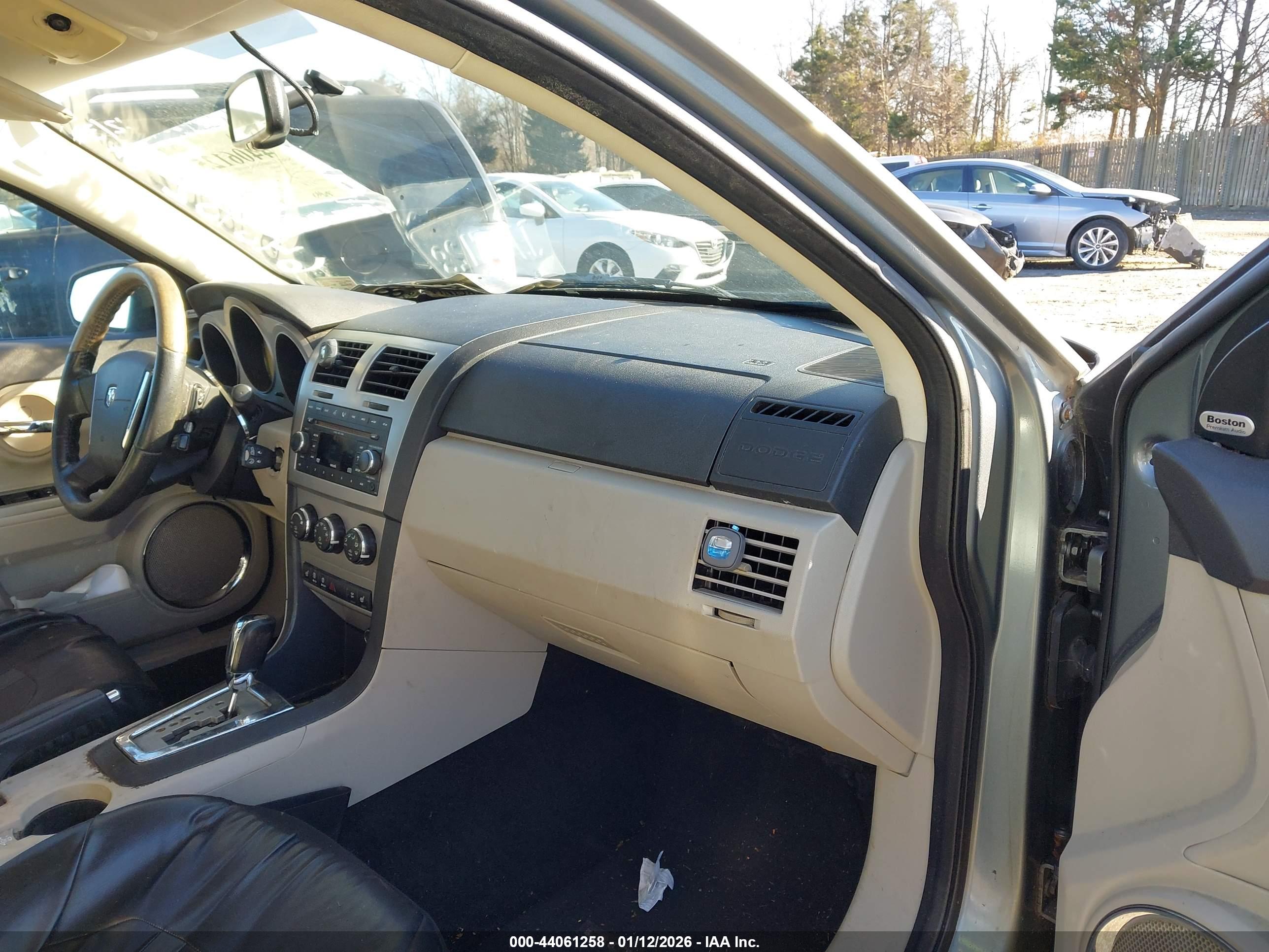 DODGE AVENGER image 5