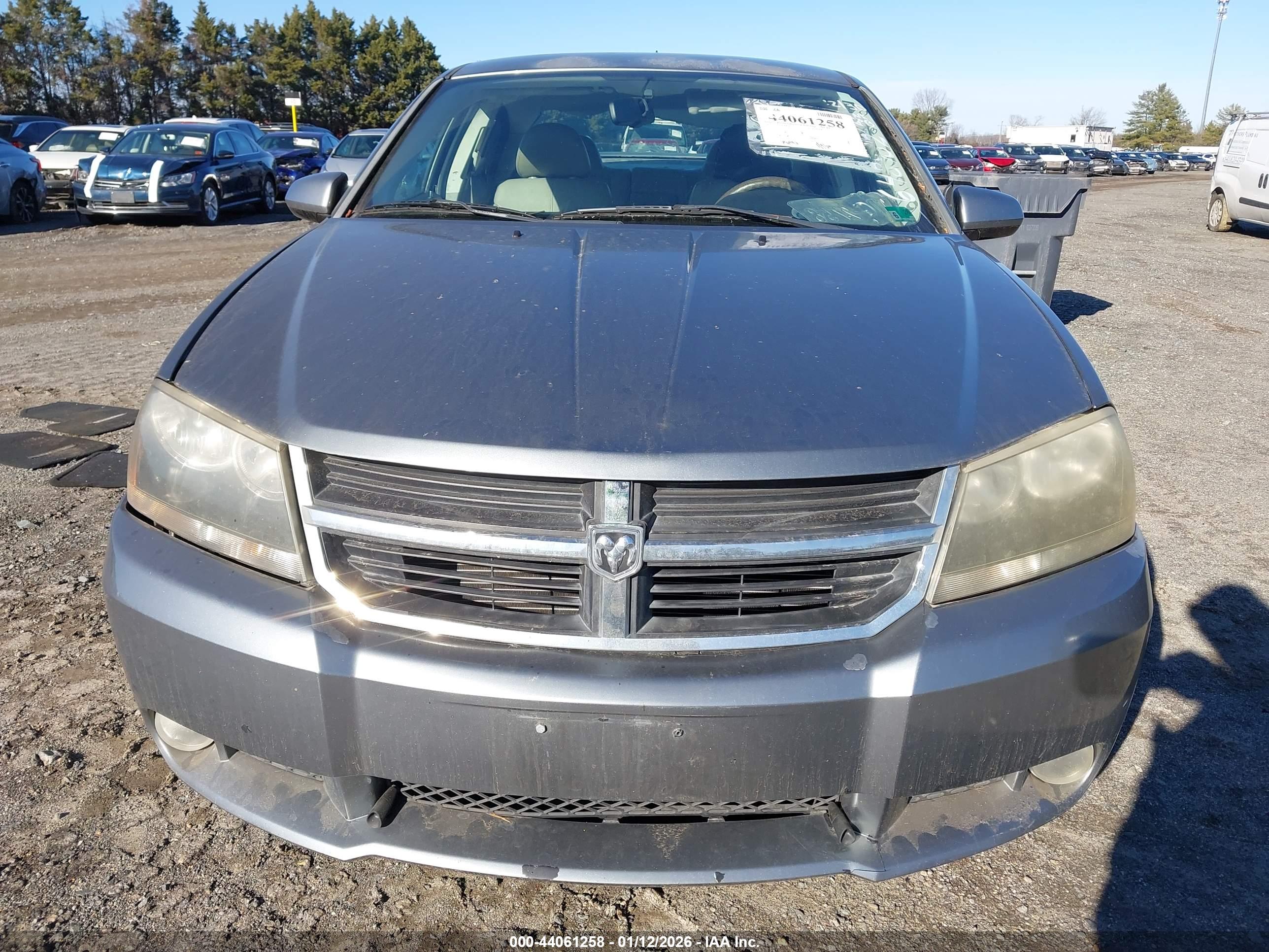 DODGE AVENGER image 6