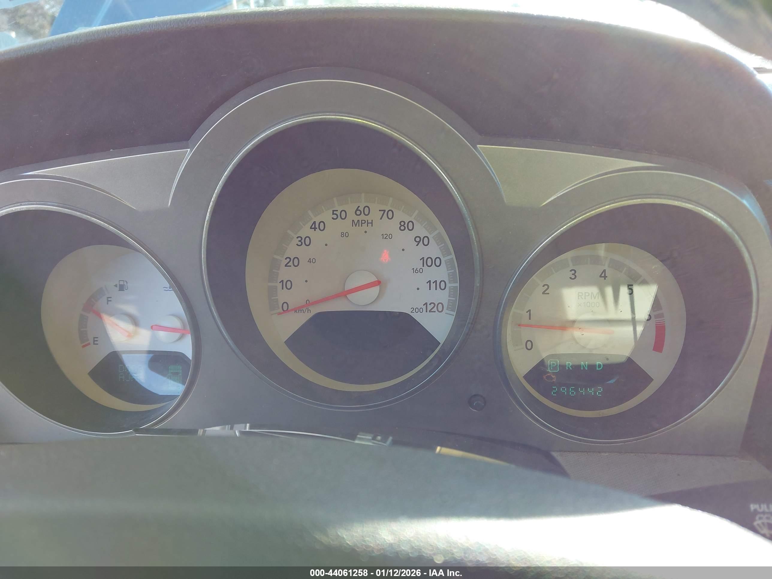 DODGE AVENGER image 7