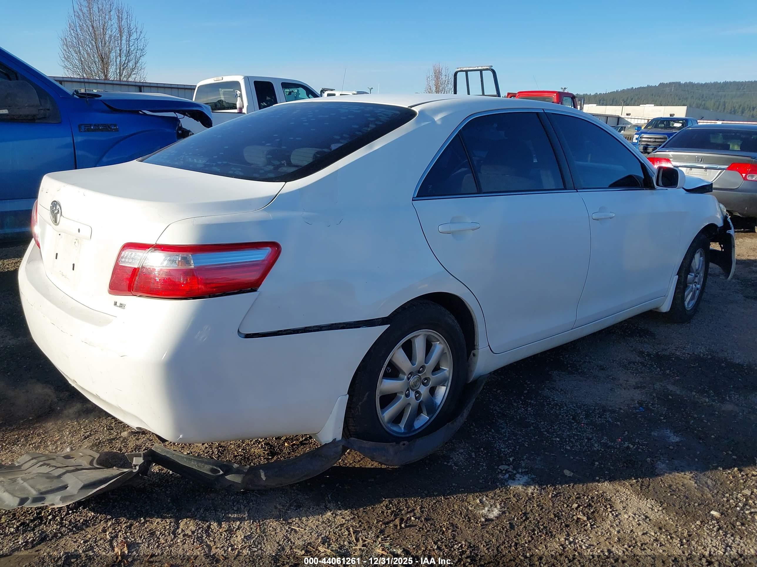 TOYOTA CAMRY image 4