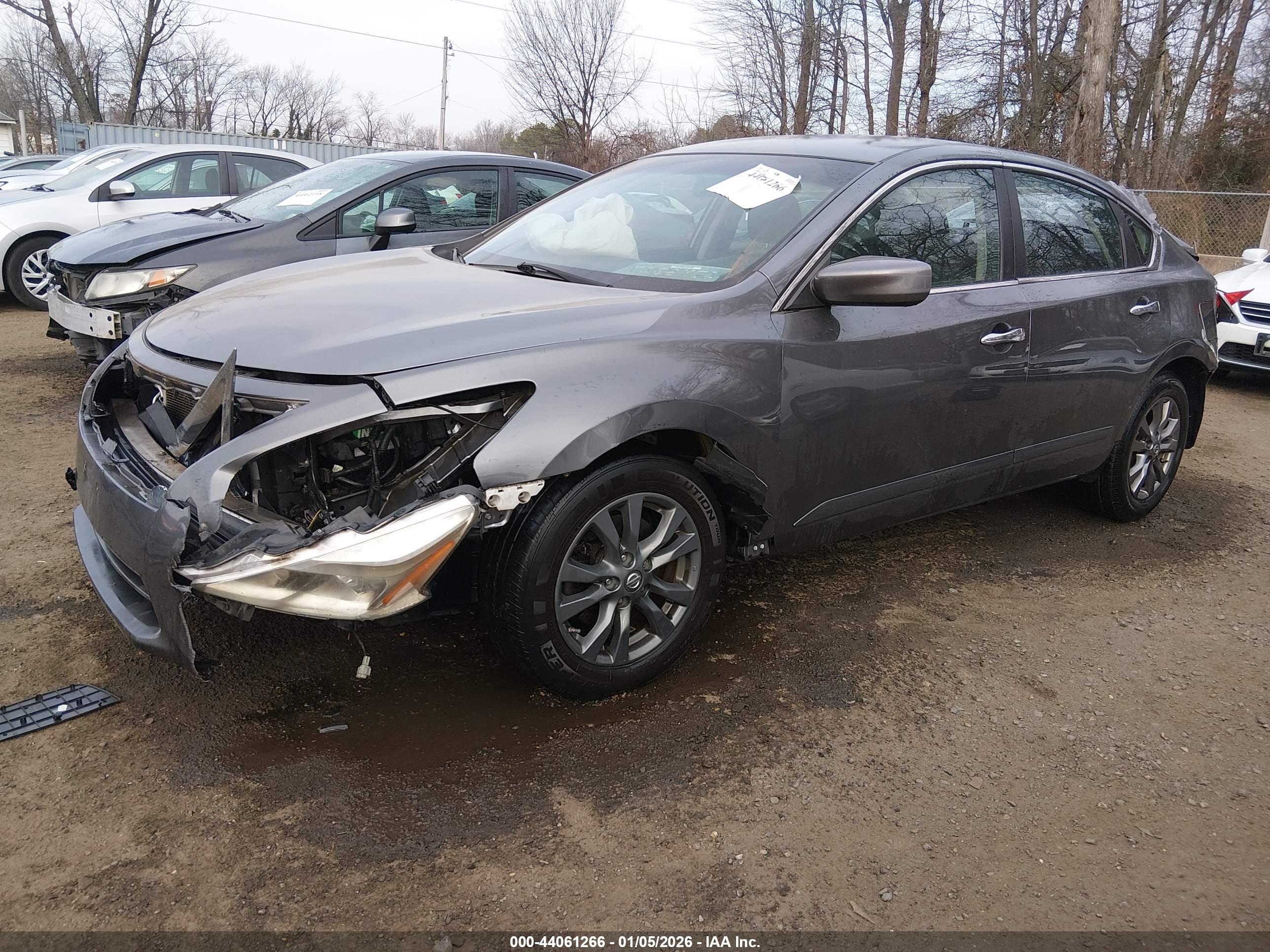 NISSAN ALTIMA image 2