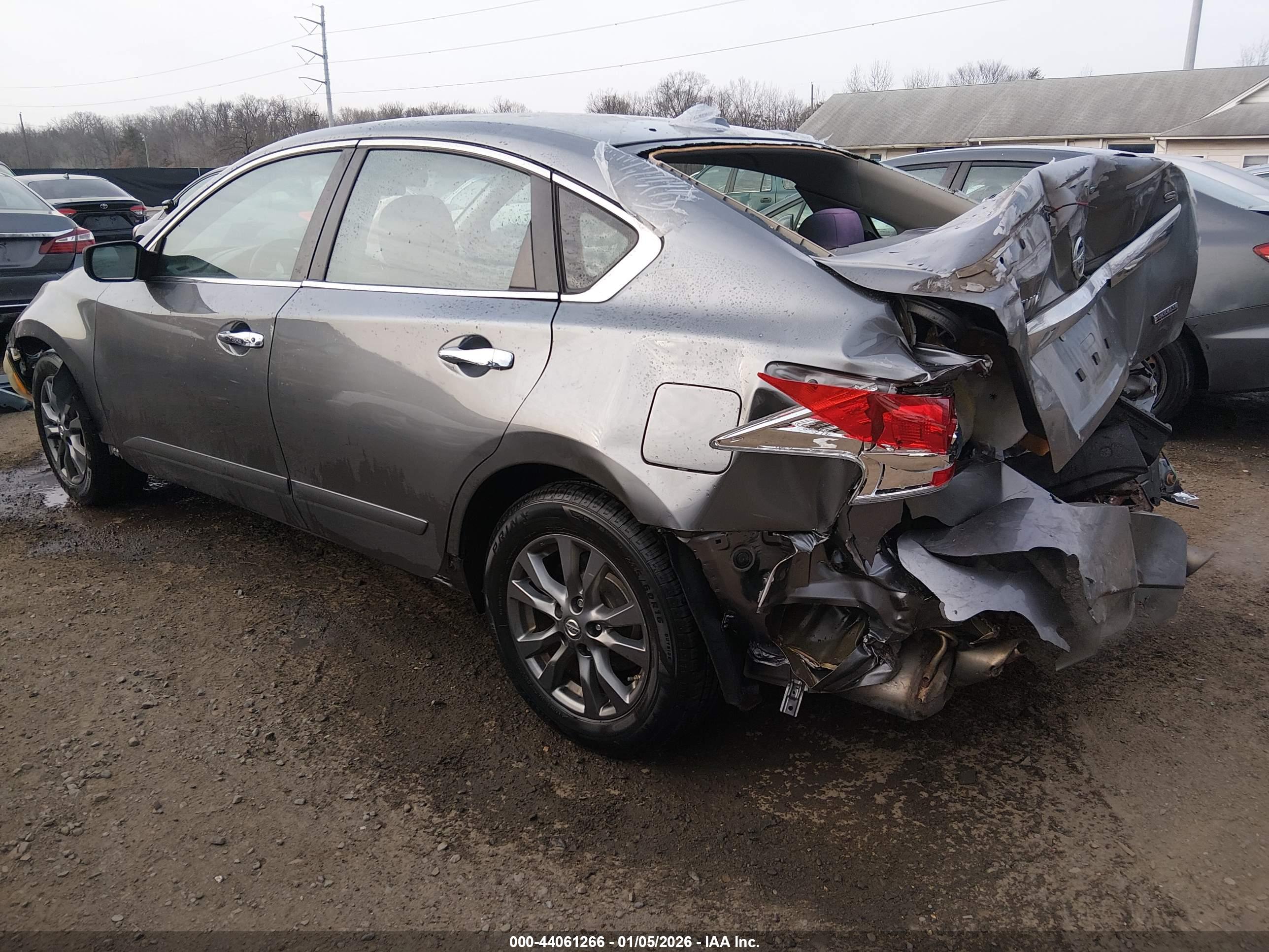 NISSAN ALTIMA image 3