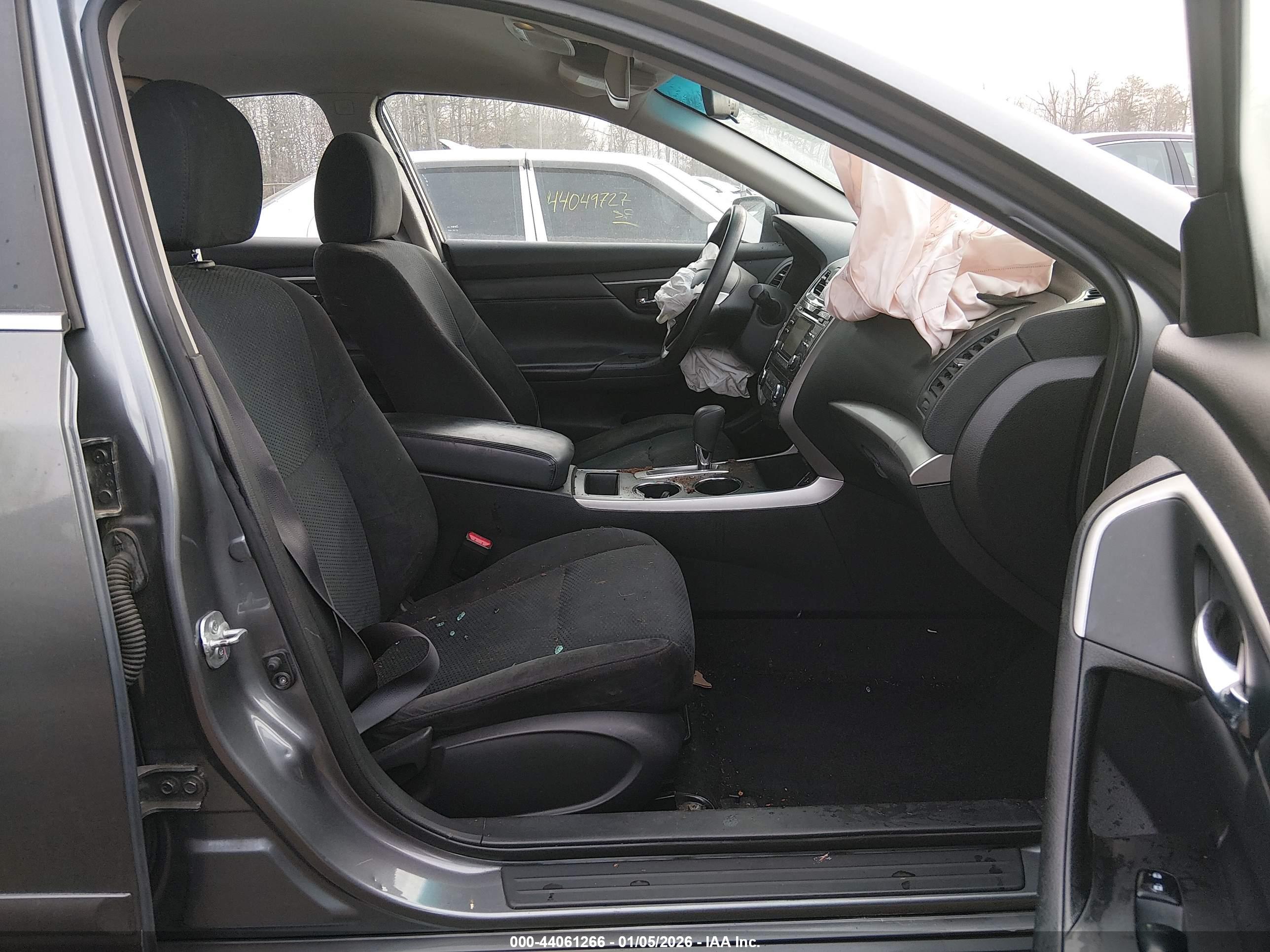 NISSAN ALTIMA image 5