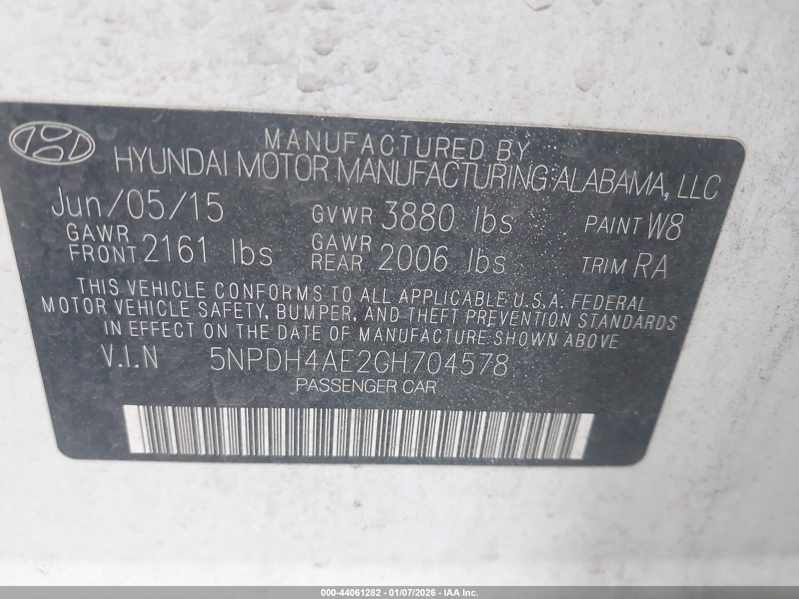 HYUNDAI ELANTRA image 9