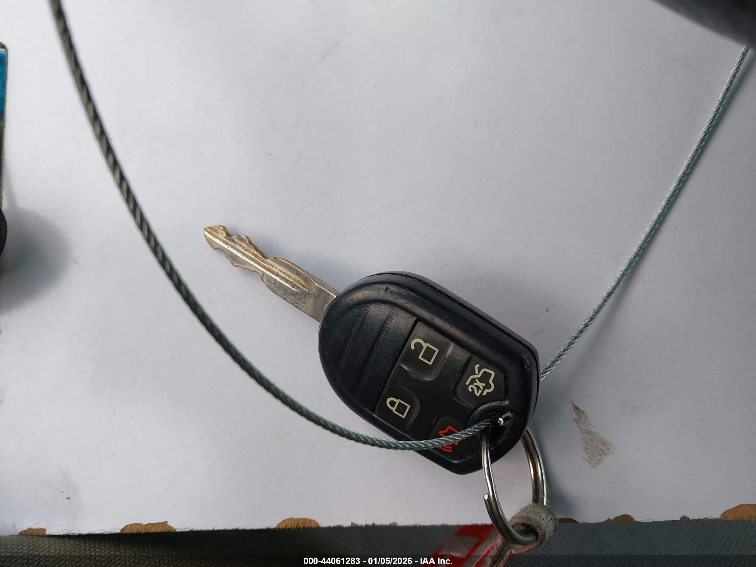 FORD FUSION image 11