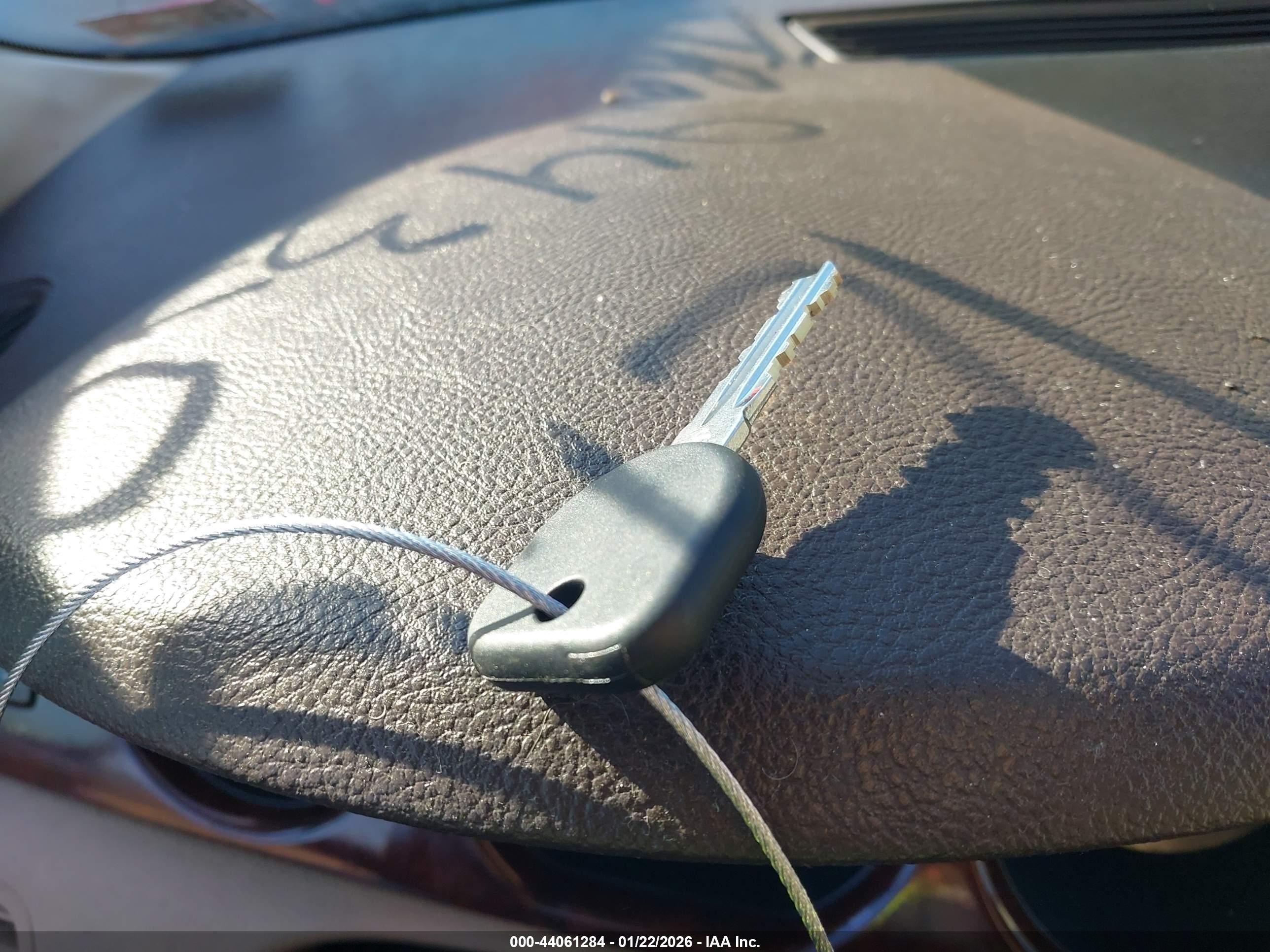 BUICK LUCERNE image 11