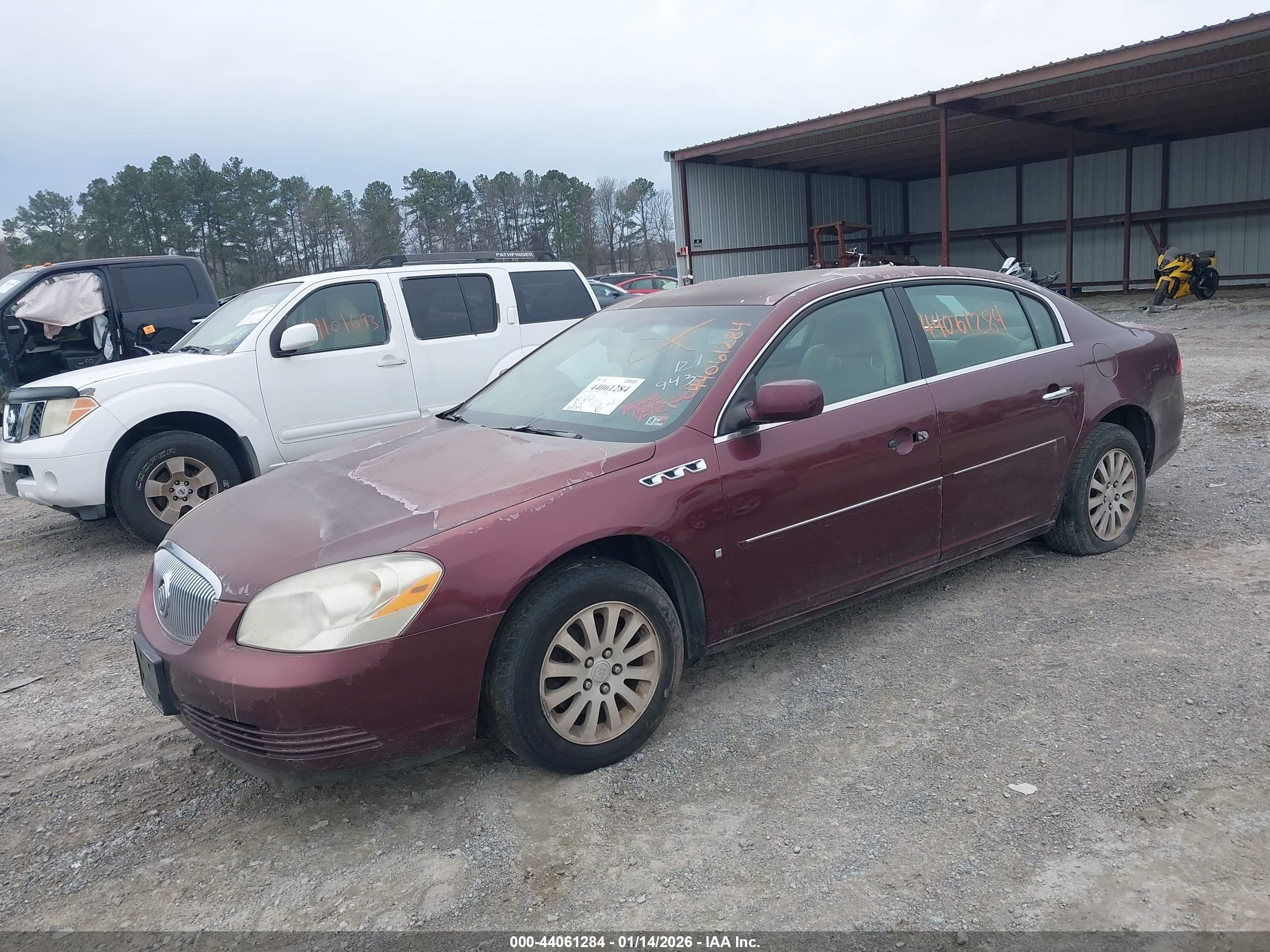 BUICK LUCERNE image 2
