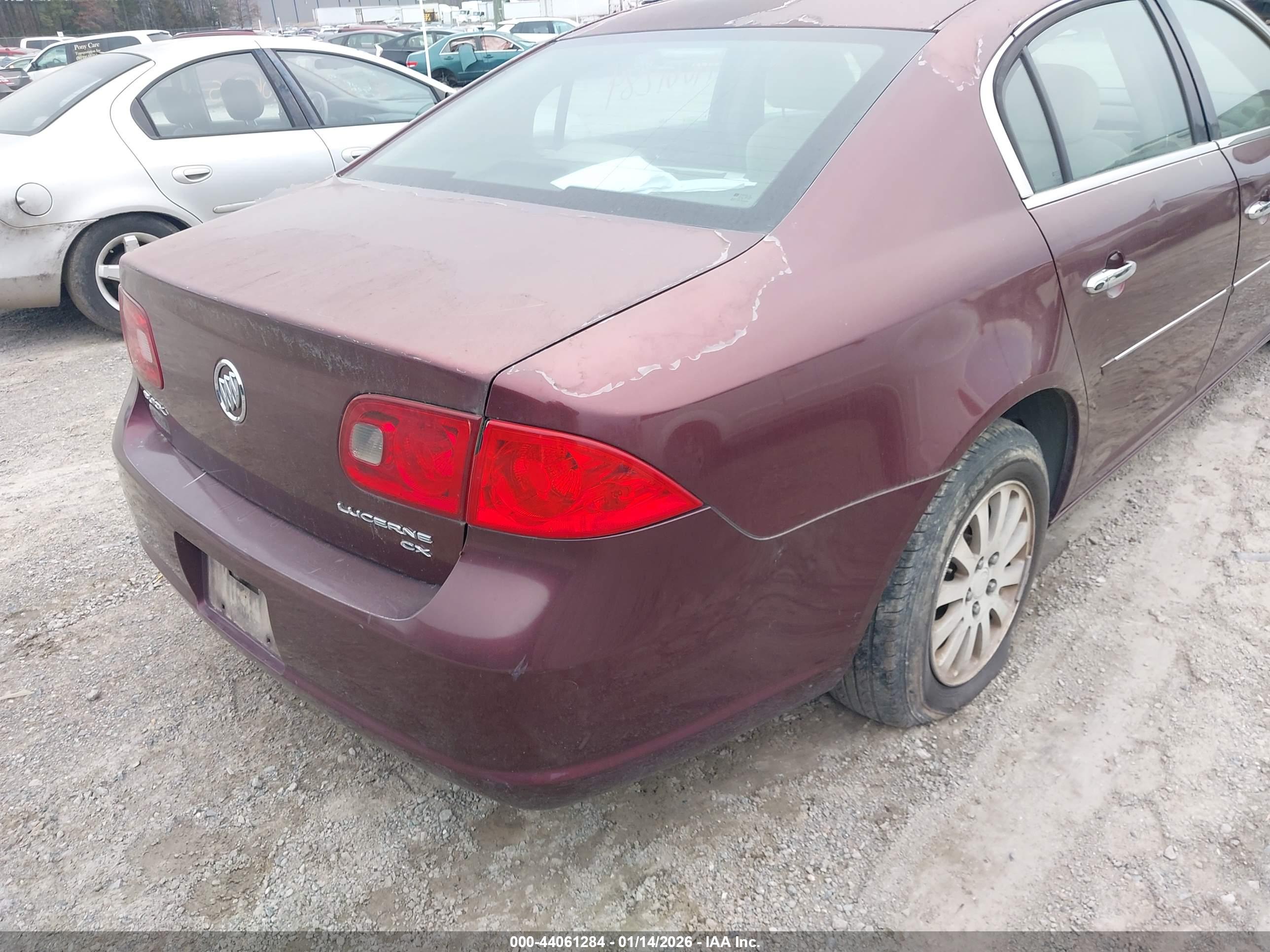 BUICK LUCERNE image 6