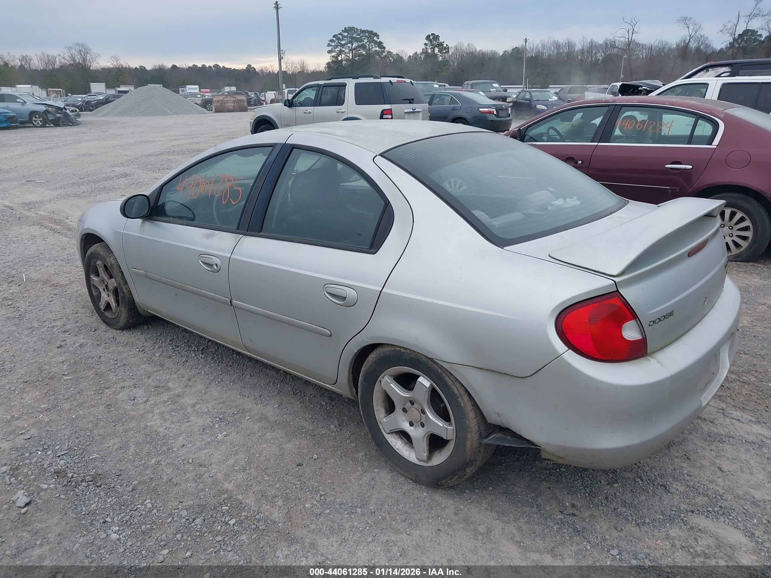 DODGE NEON image 3