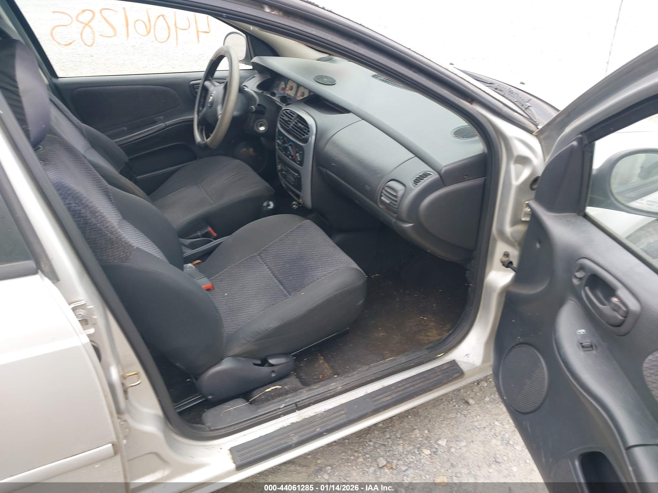 DODGE NEON image 5