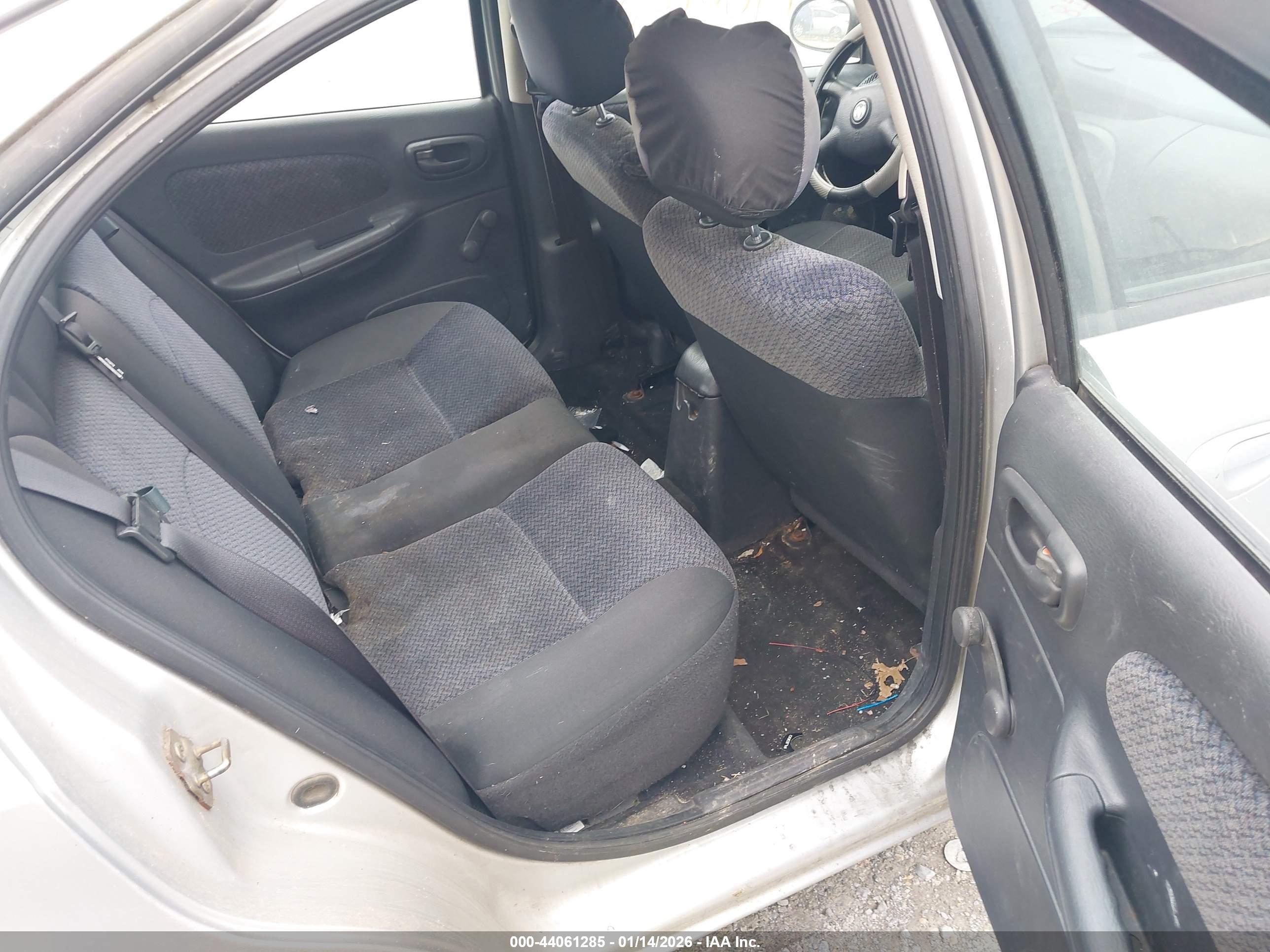 DODGE NEON image 8