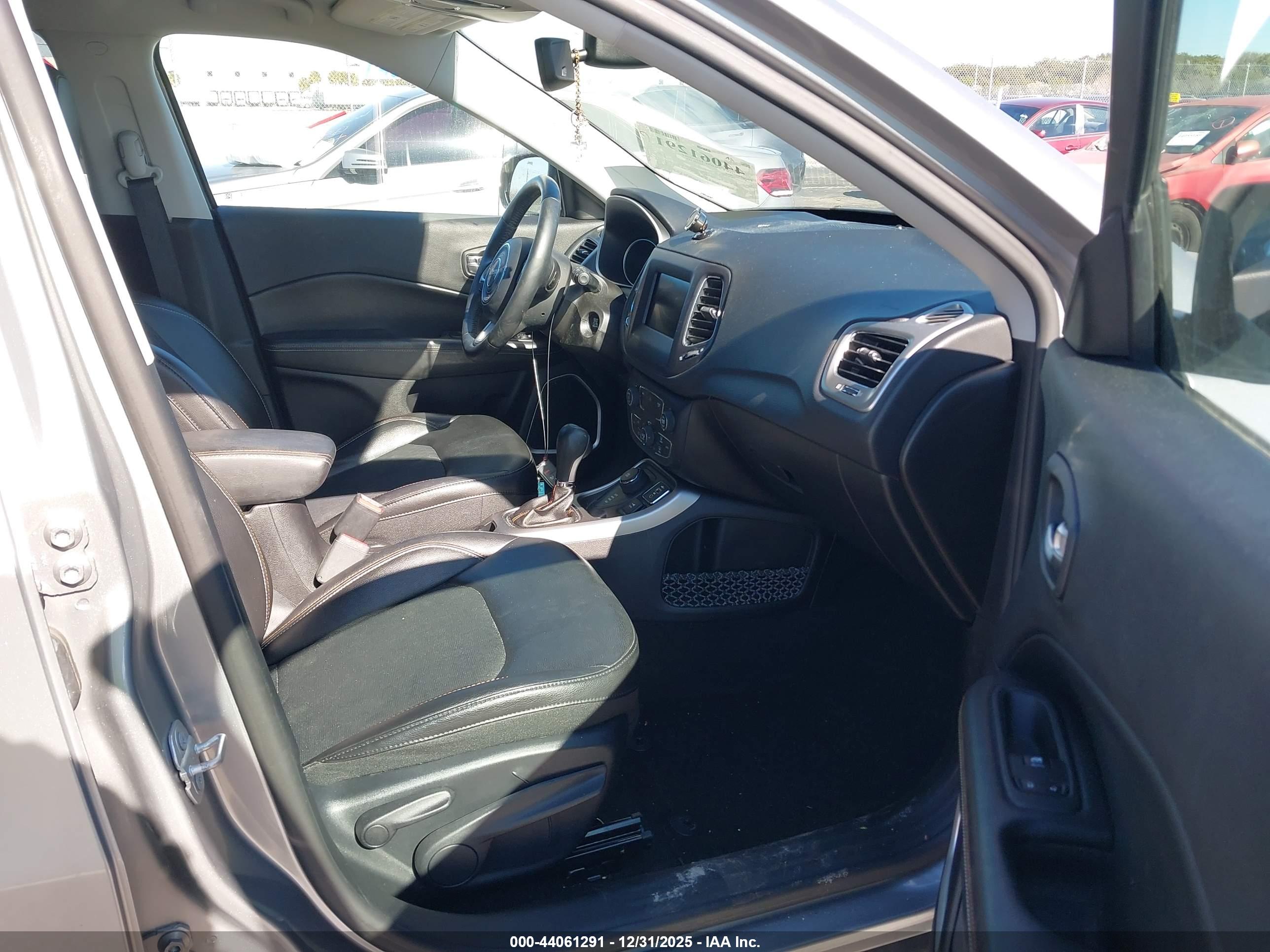 JEEP COMPASS image 5