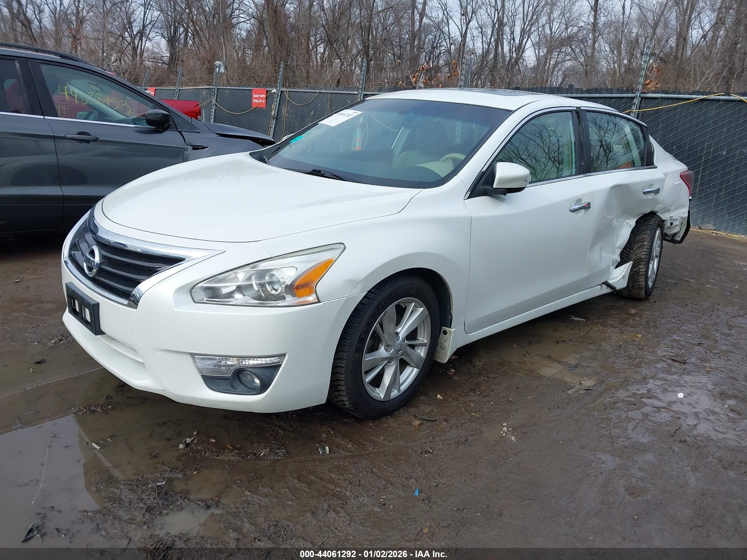 NISSAN ALTIMA image 2