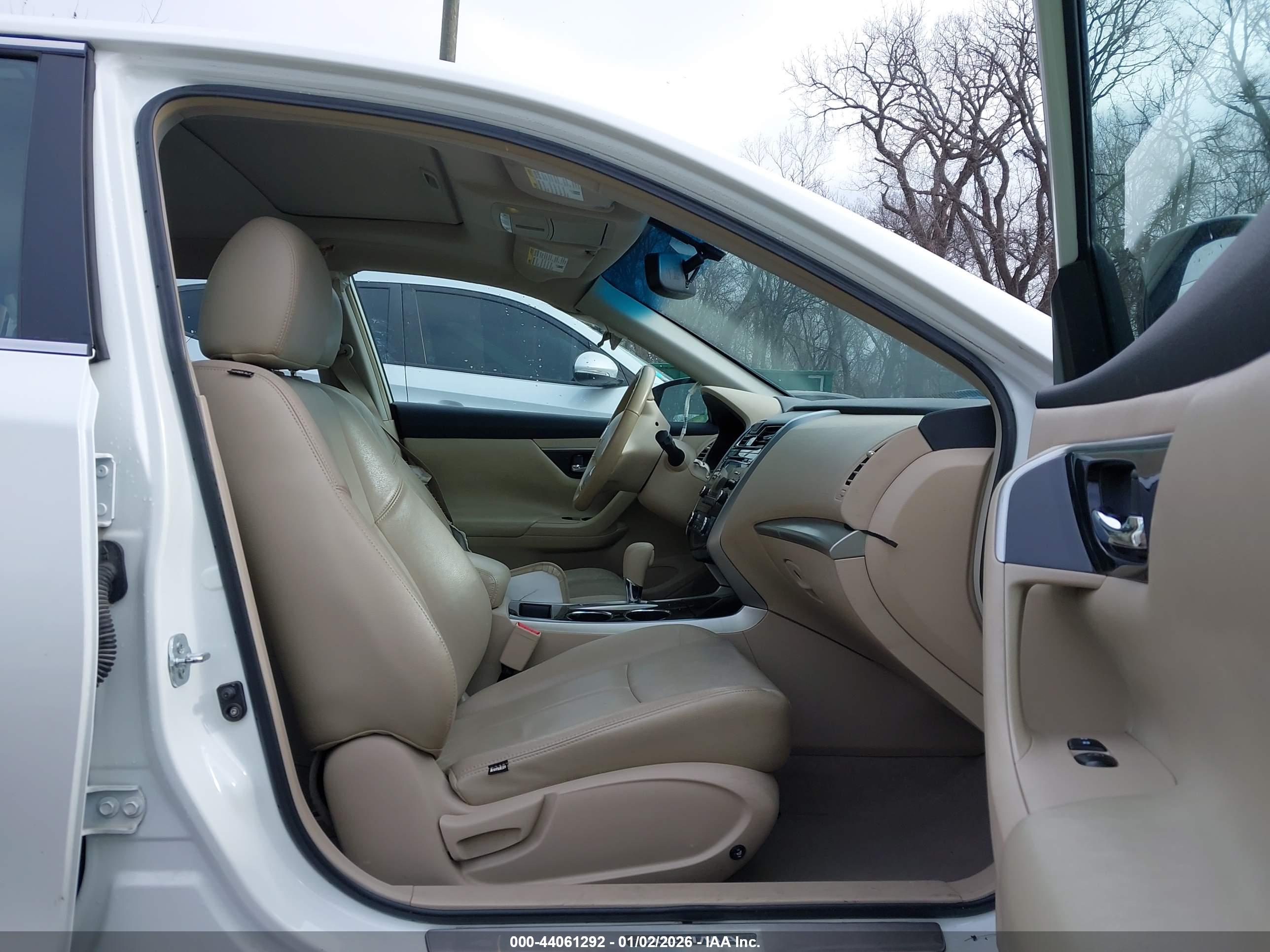 NISSAN ALTIMA image 5