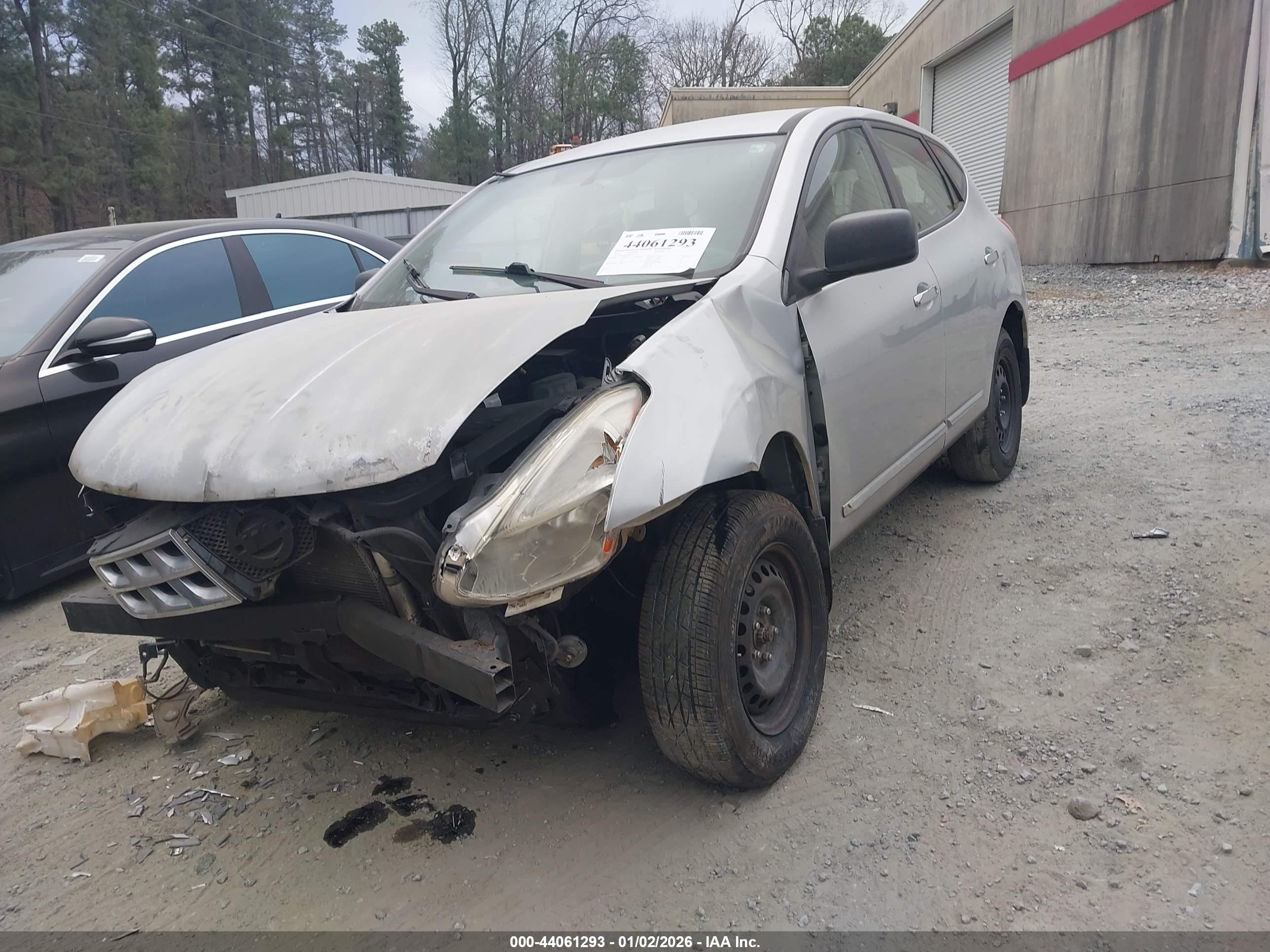 NISSAN ROGUE image 2