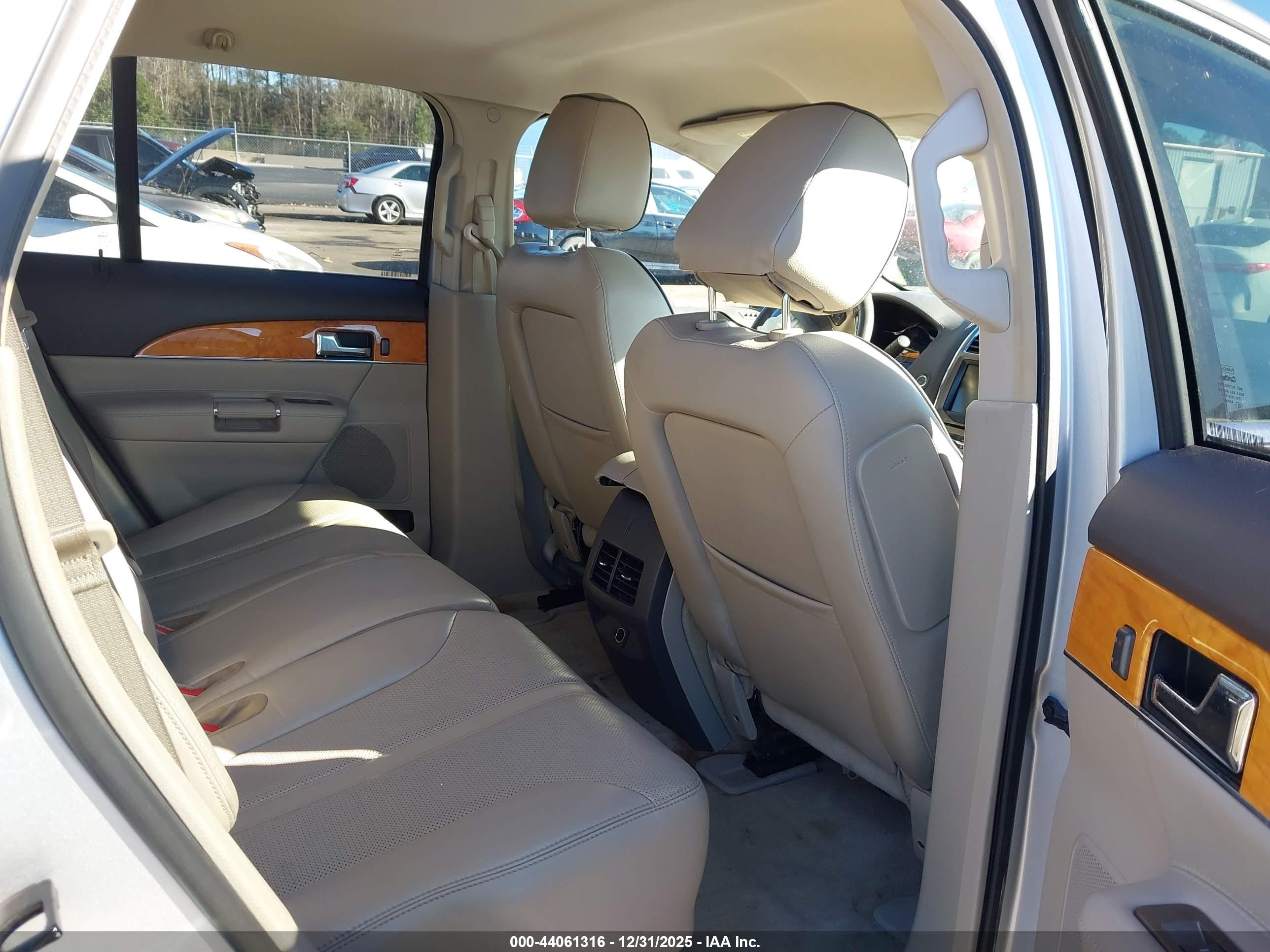 LINCOLN MKX image 8