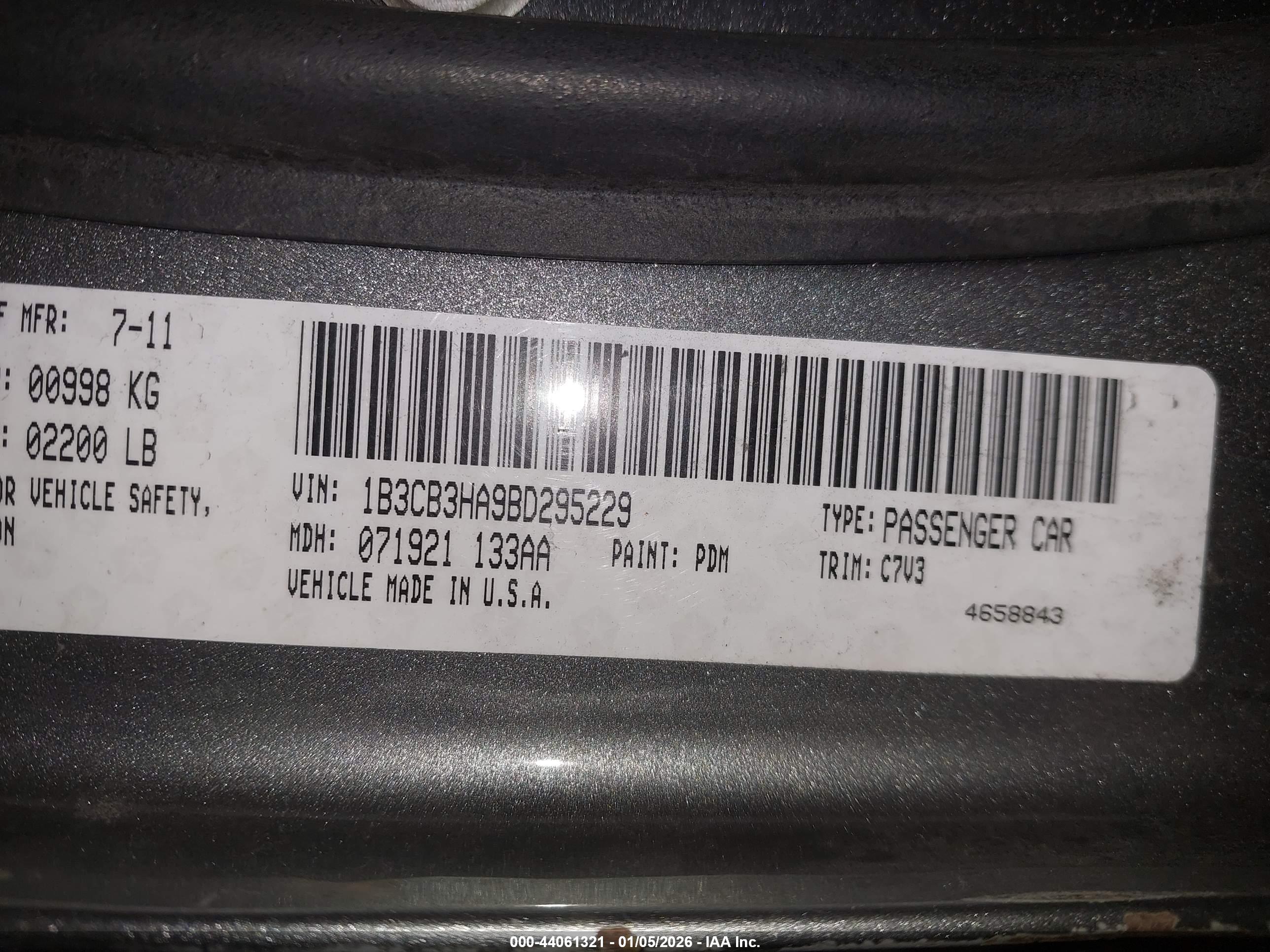 DODGE CALIBER image 9