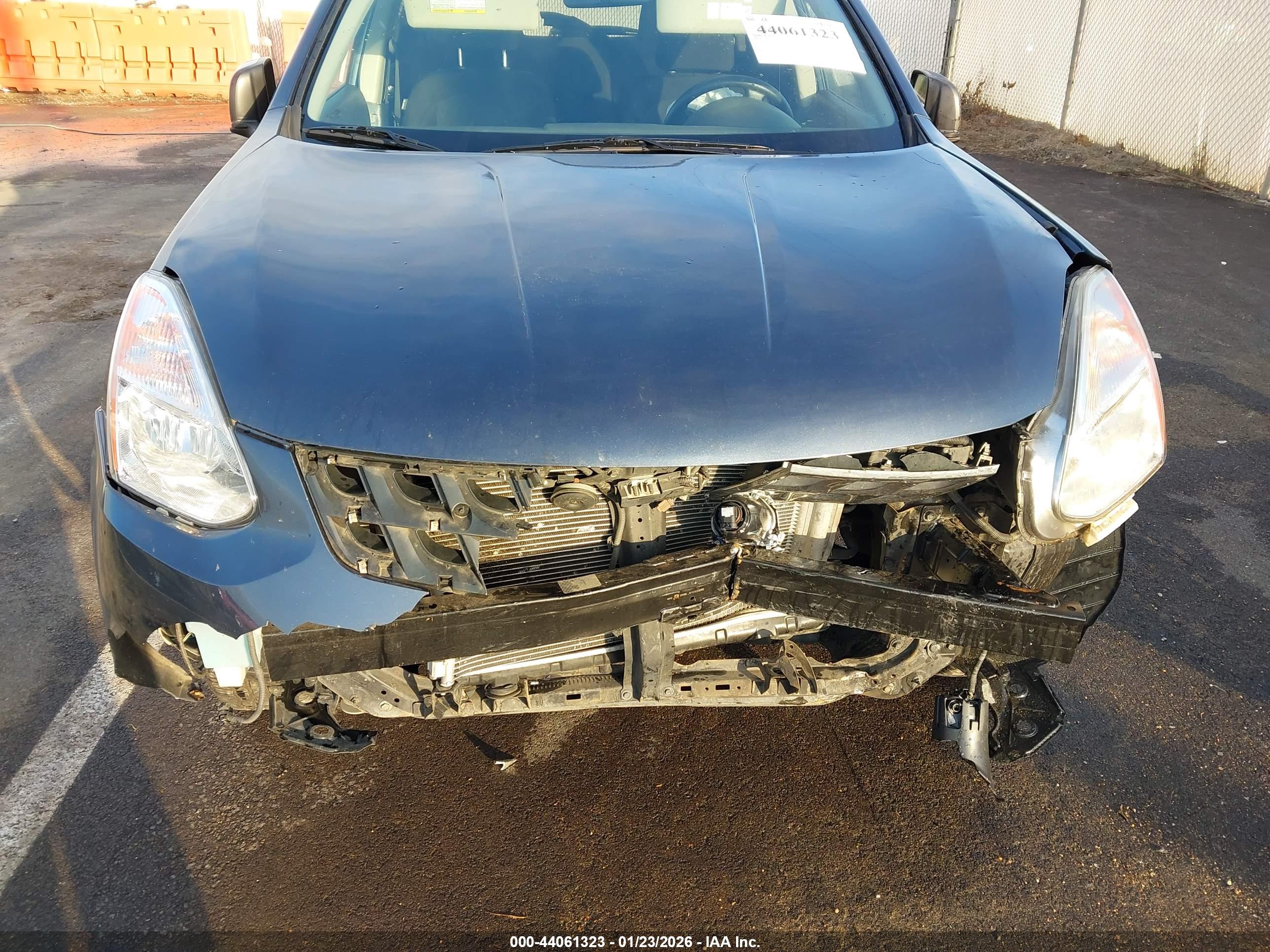 NISSAN ROGUE image 6