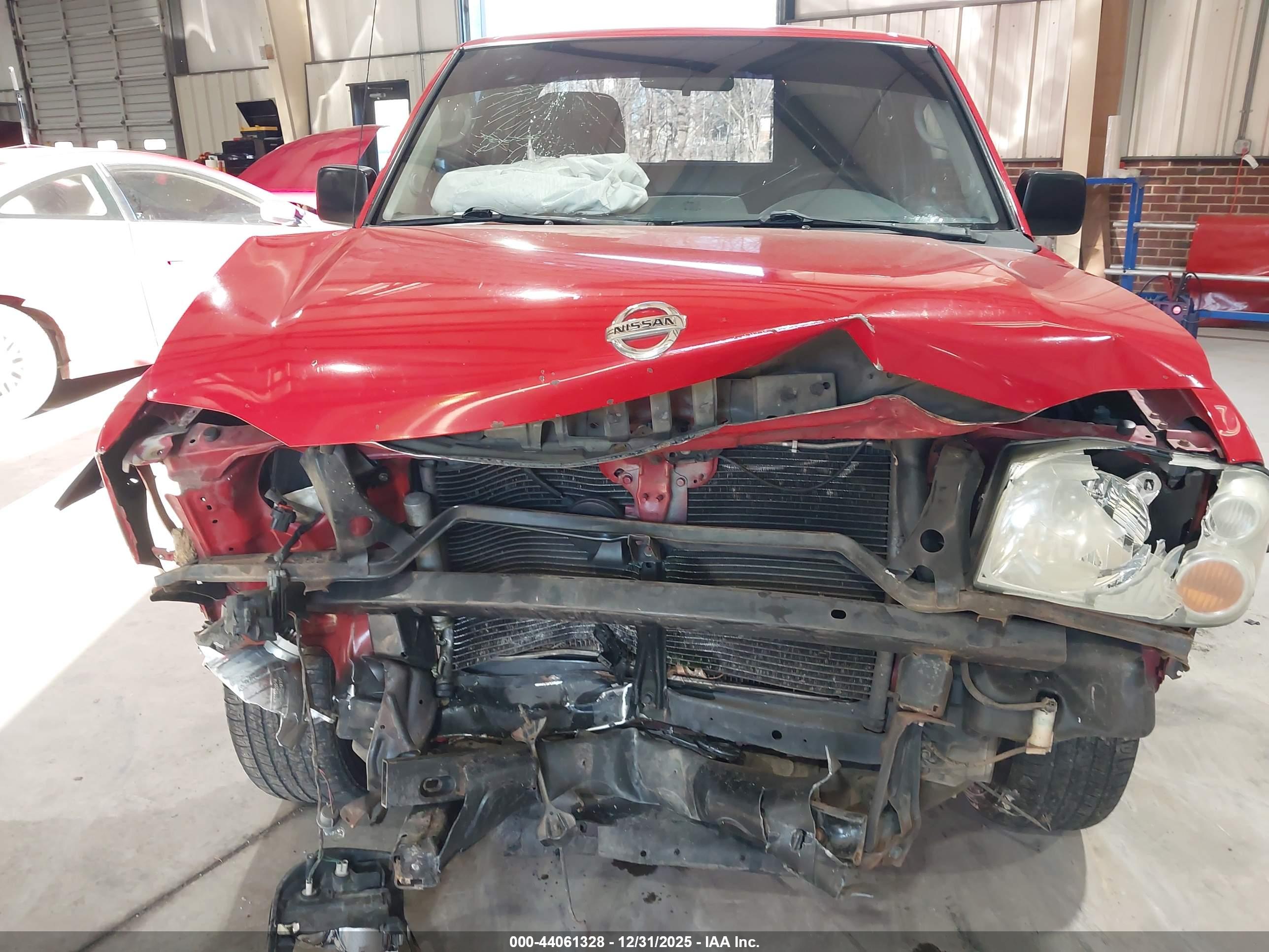 NISSAN FRONTIER image 6