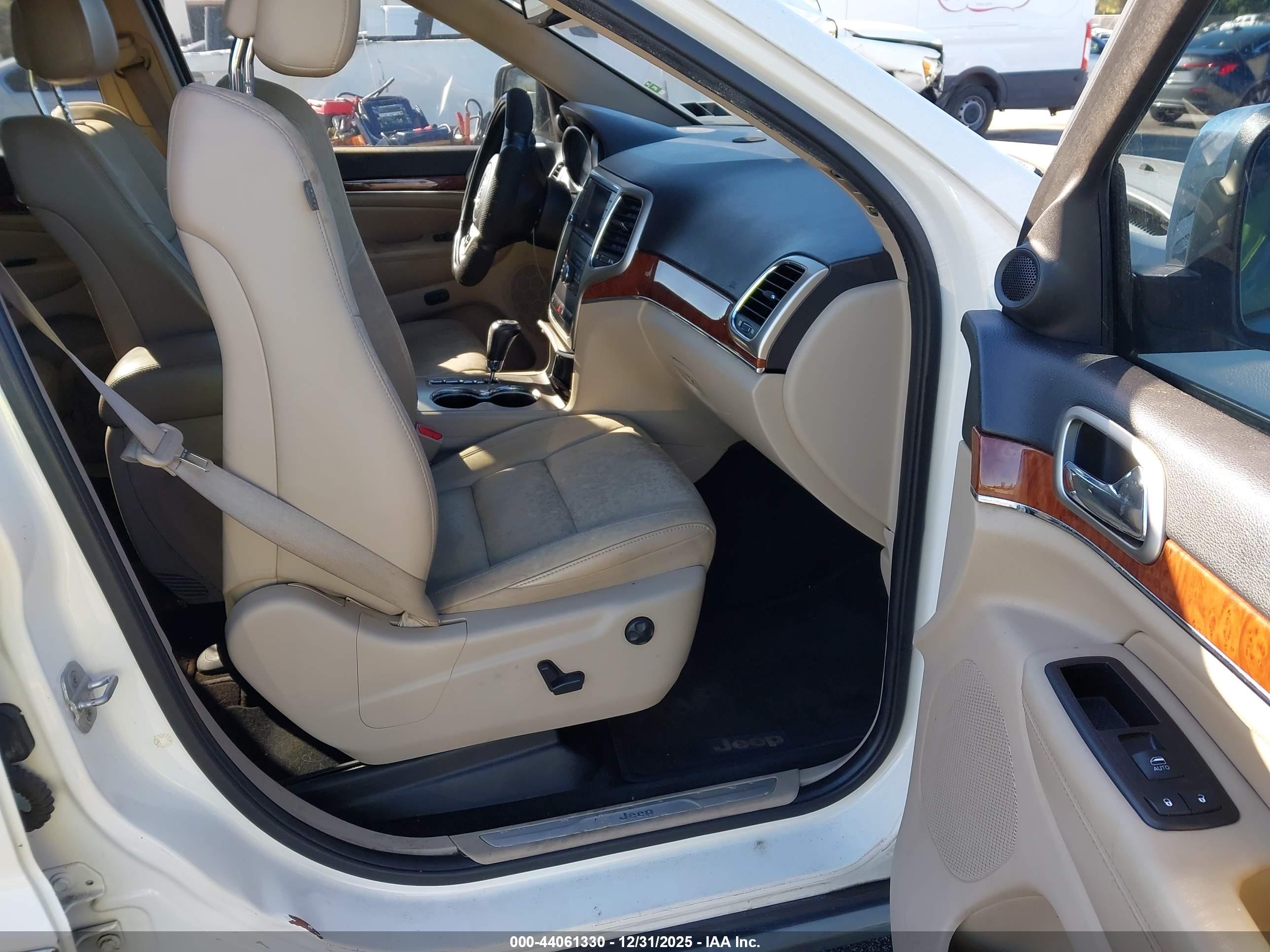 JEEP GRAND image 5