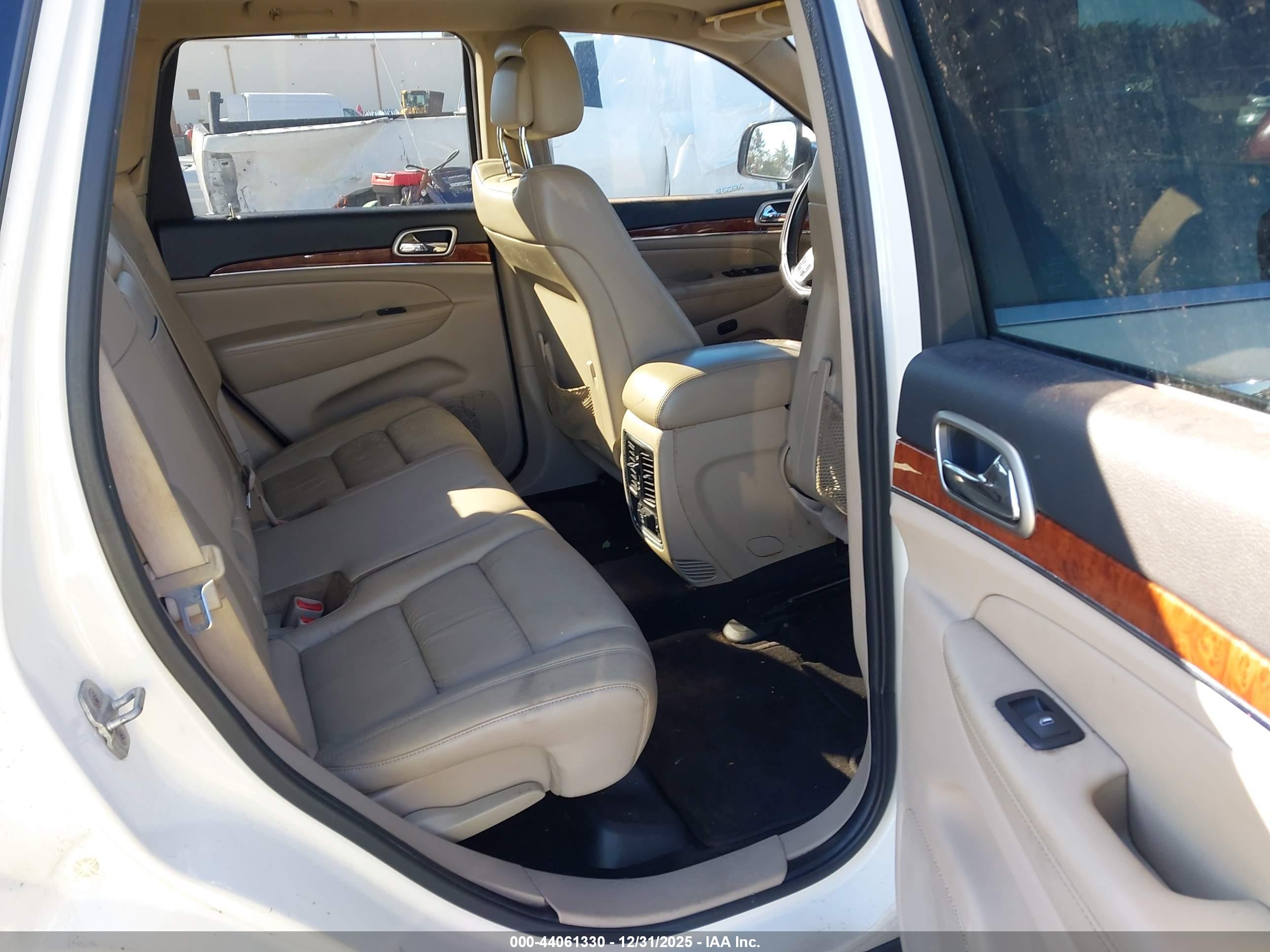 JEEP GRAND image 8