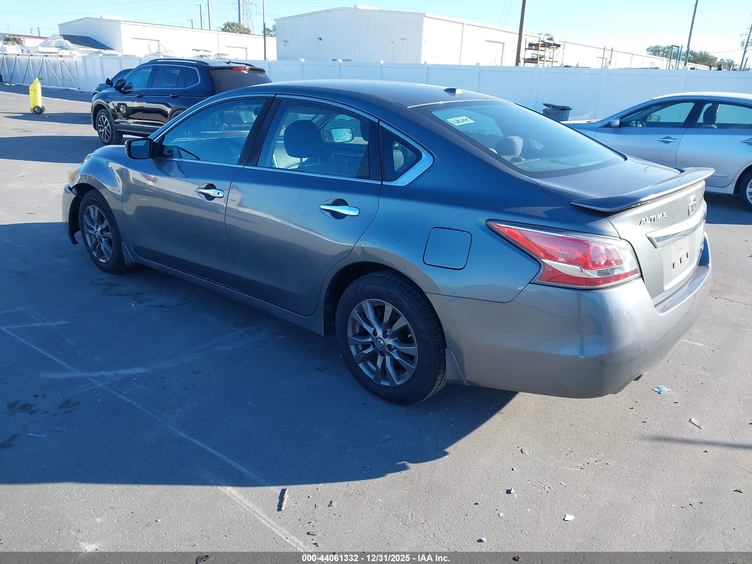 NISSAN ALTIMA image 3