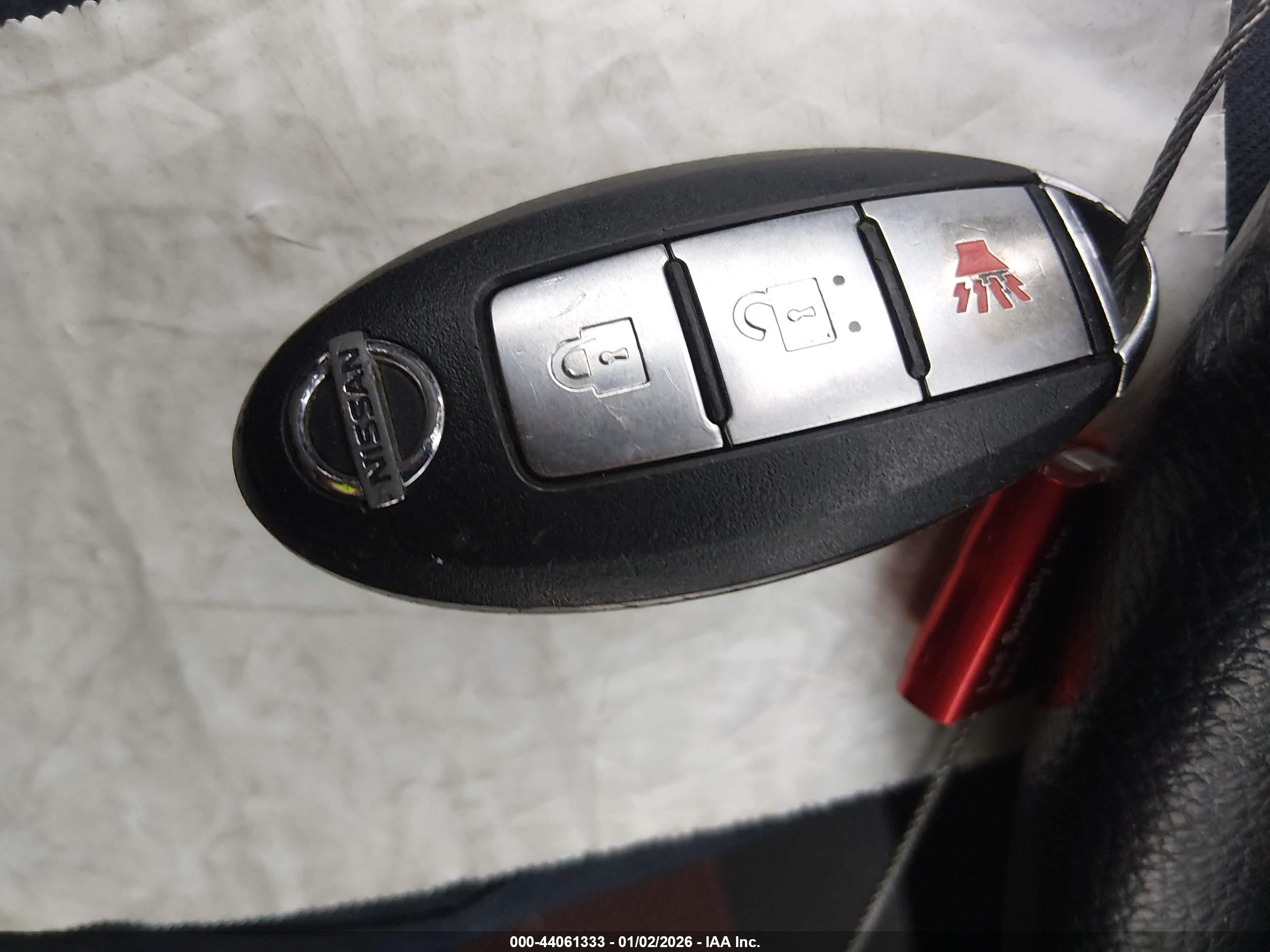 NISSAN ROGUE image 11