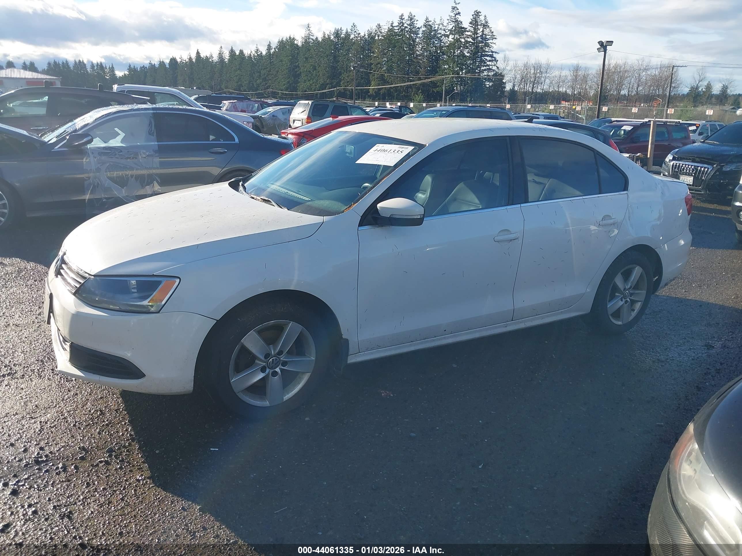 VOLKSWAGEN JETTA image 2
