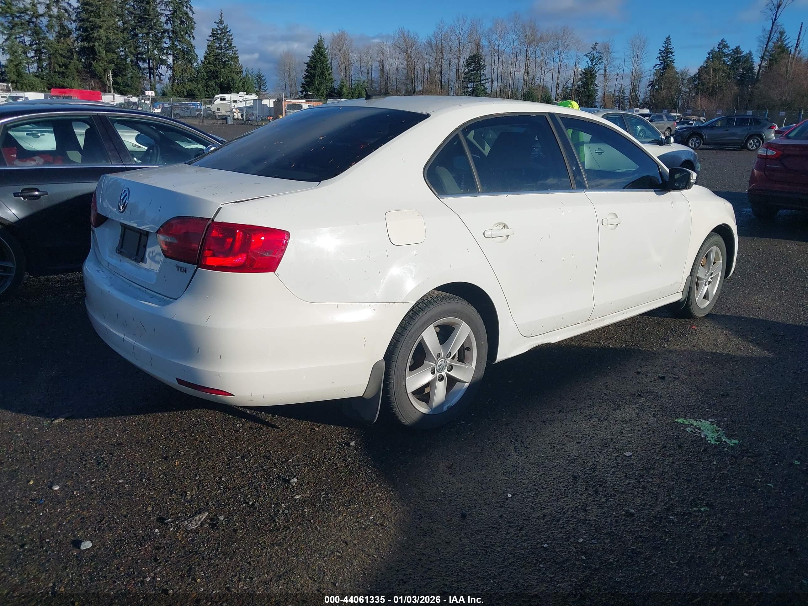 VOLKSWAGEN JETTA image 4
