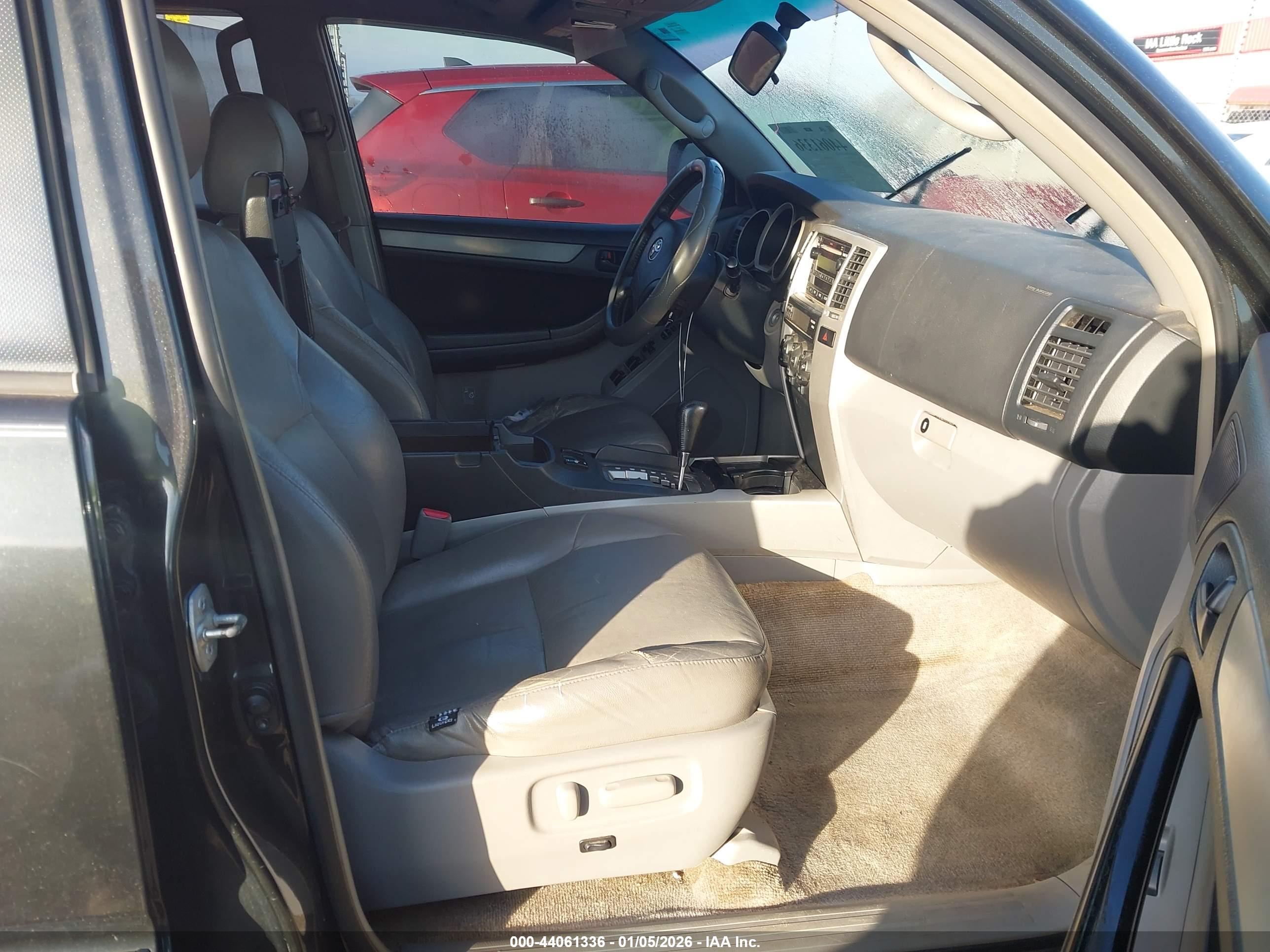TOYOTA 4RUNNER image 5